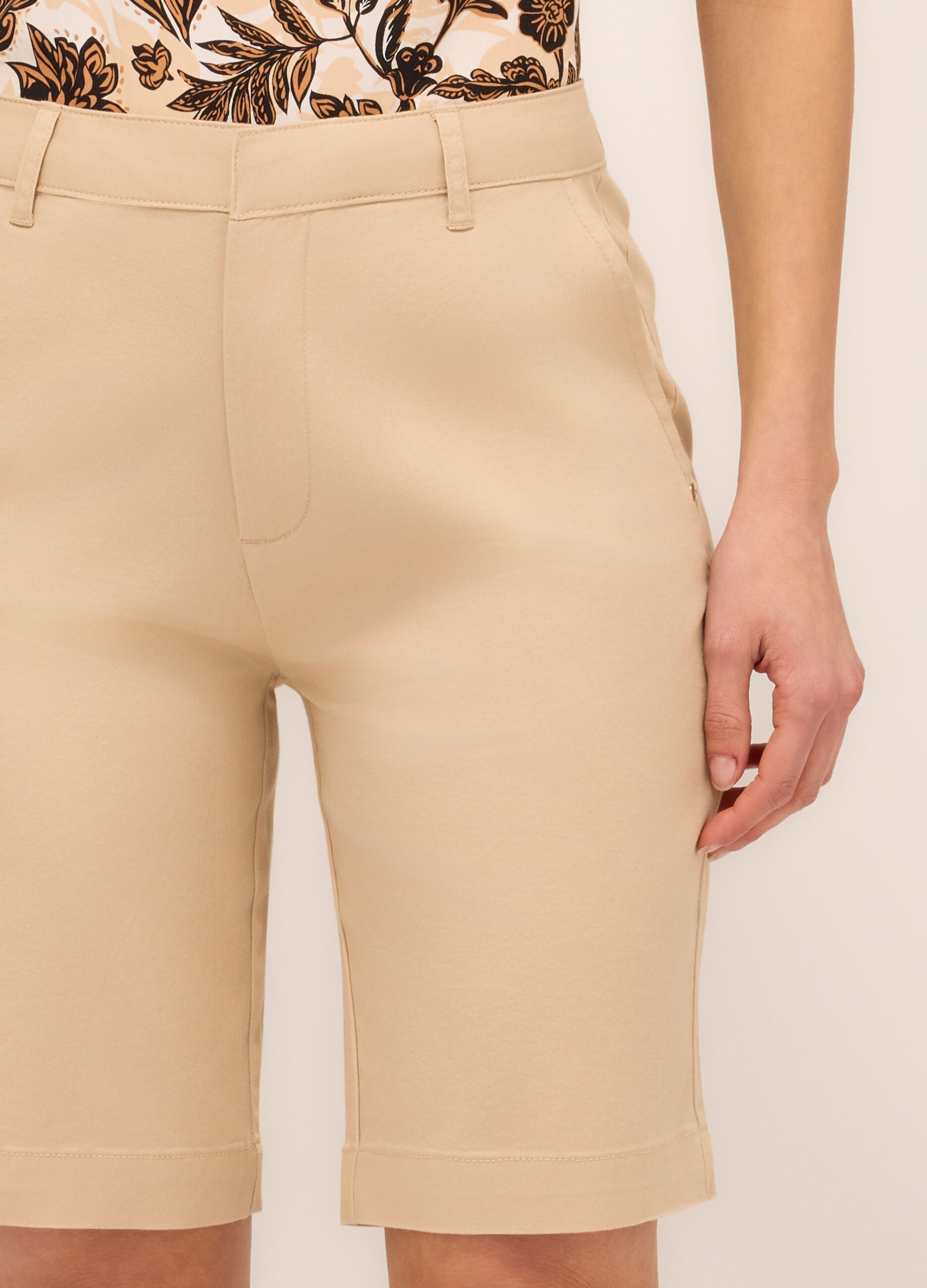 Shorts in twill di cotone stretch donna_2