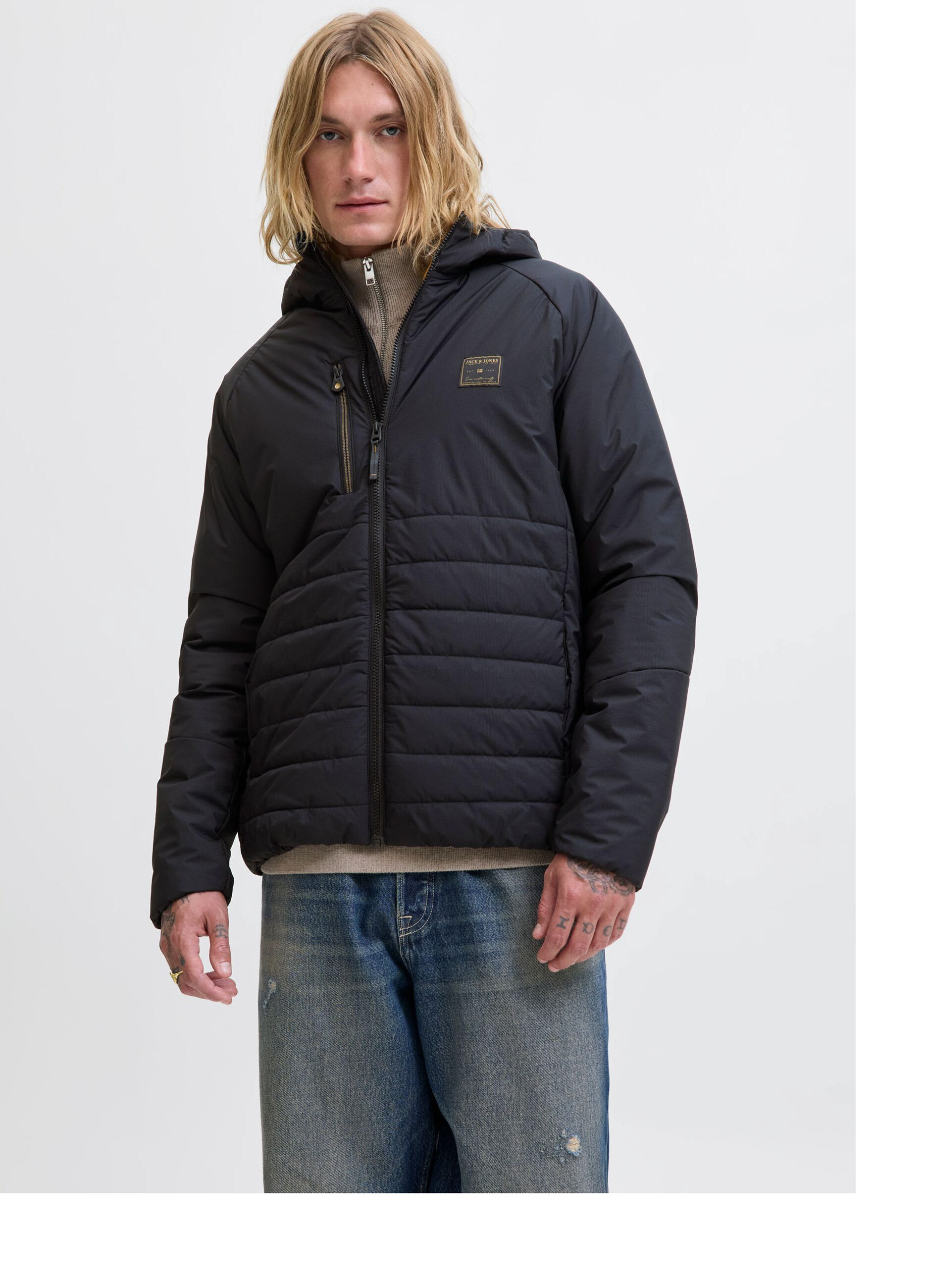 Giubbino imbottito con cappuccio uomo_0