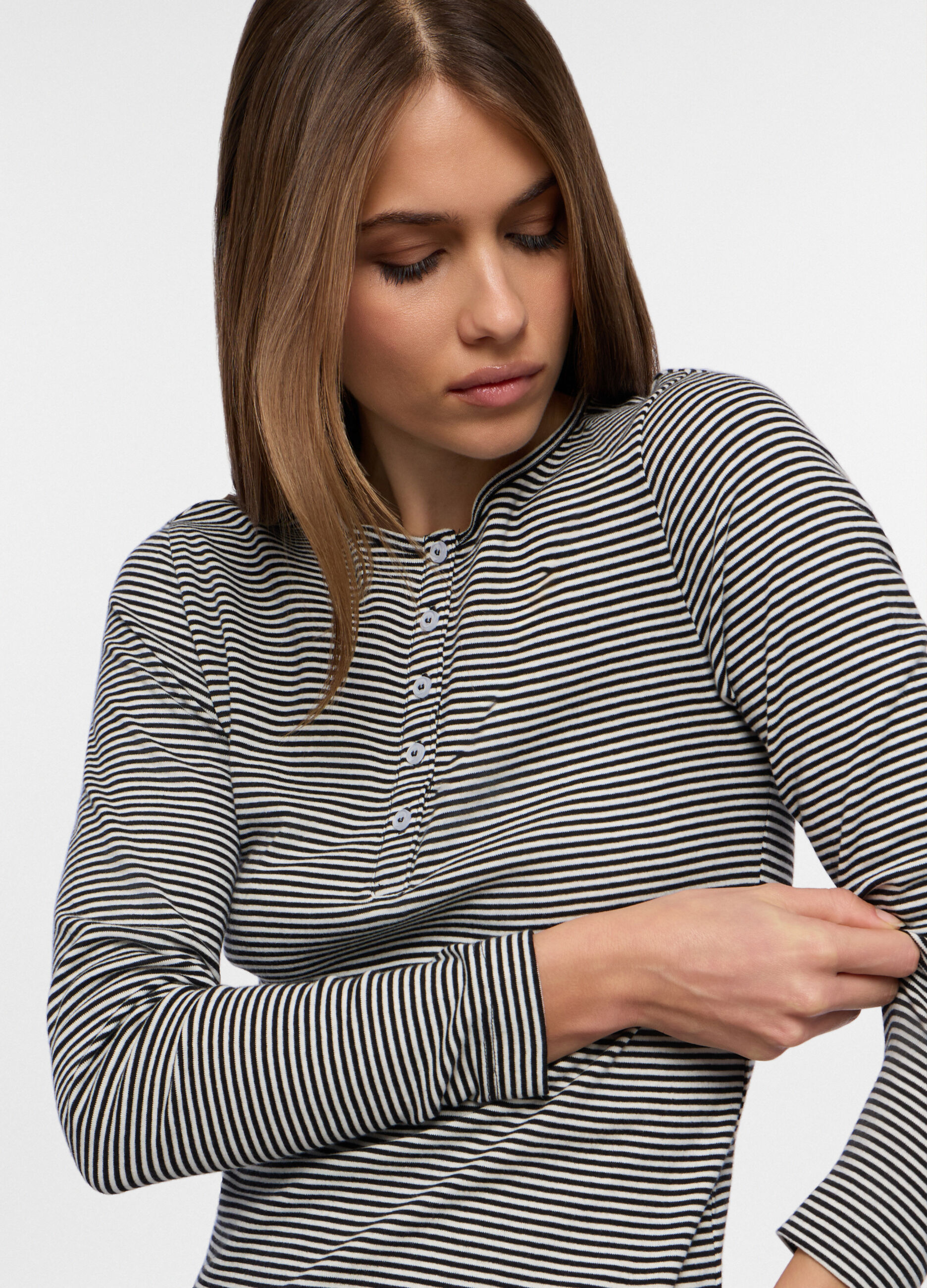 T-shirt girocollo in costina donna_2