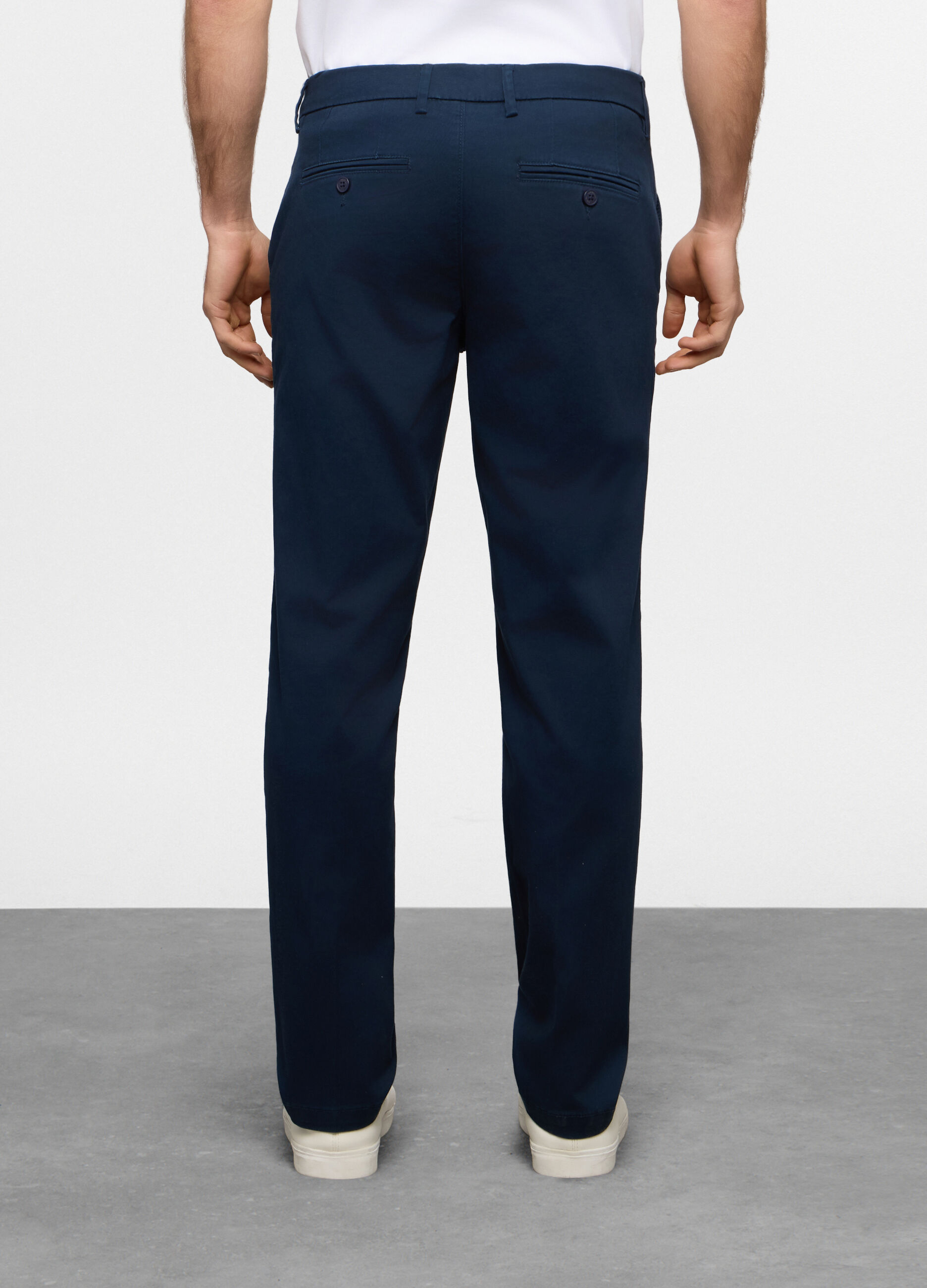 Pantaloni chino slim fit in cotone stretch uomo_1