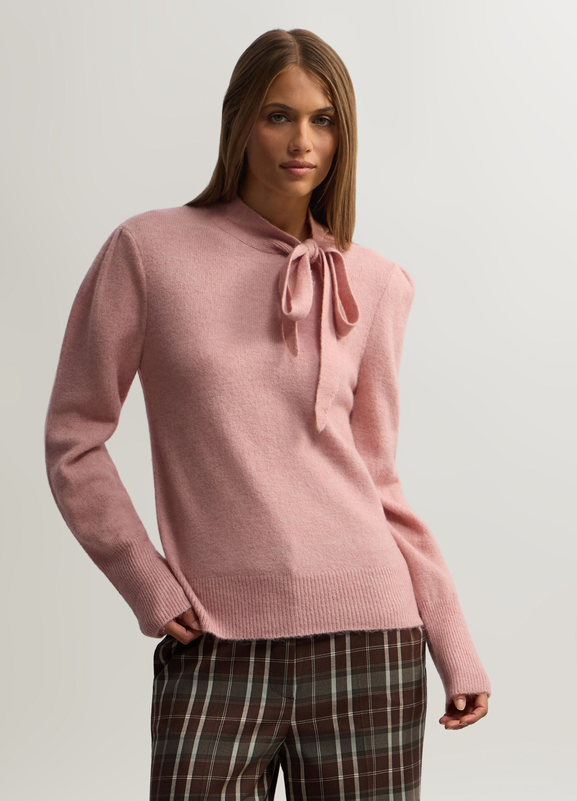 Pullover con fiocco rasato donna_0