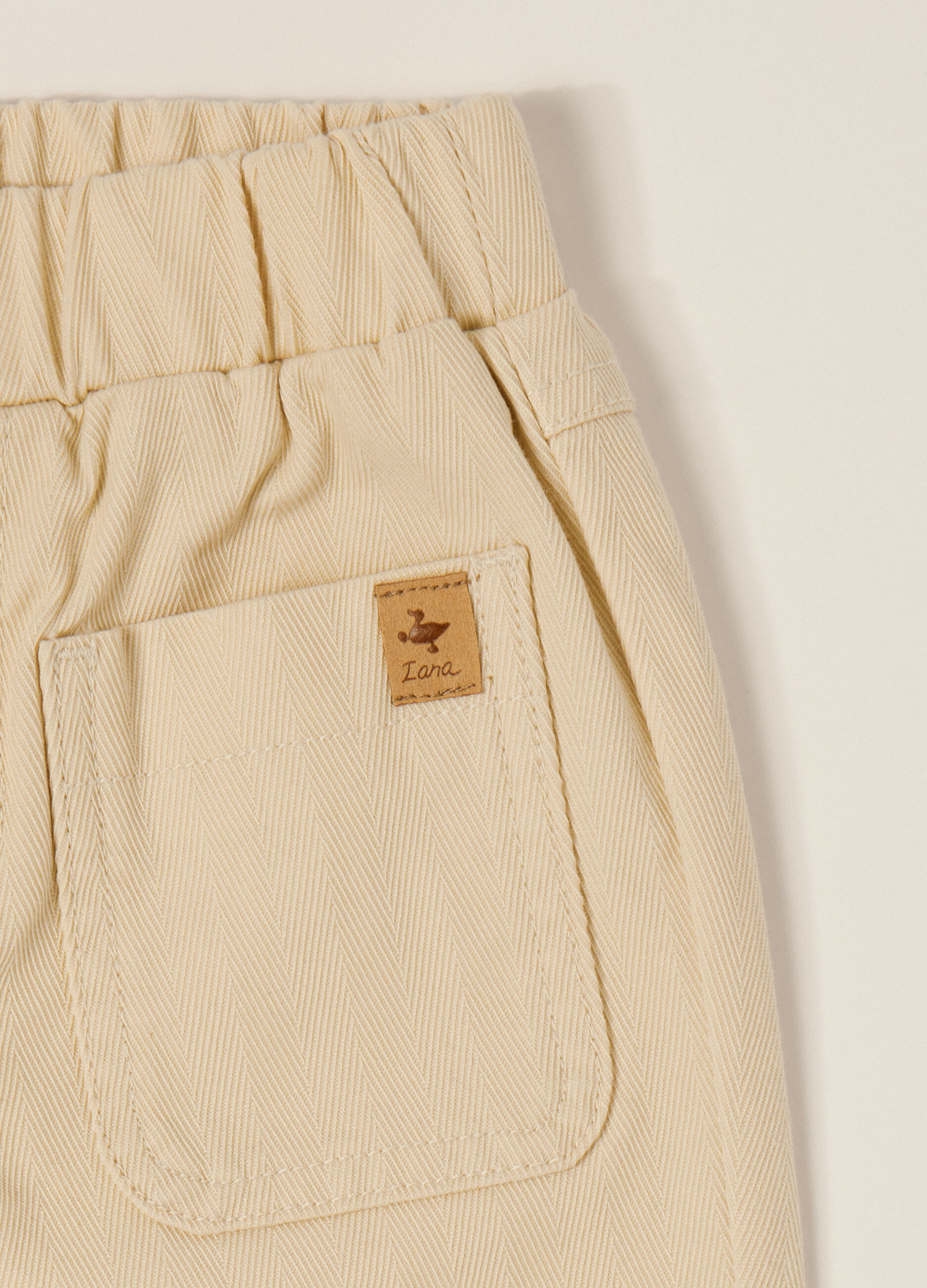 Pantaloni beige elasticizzati per neonato_2