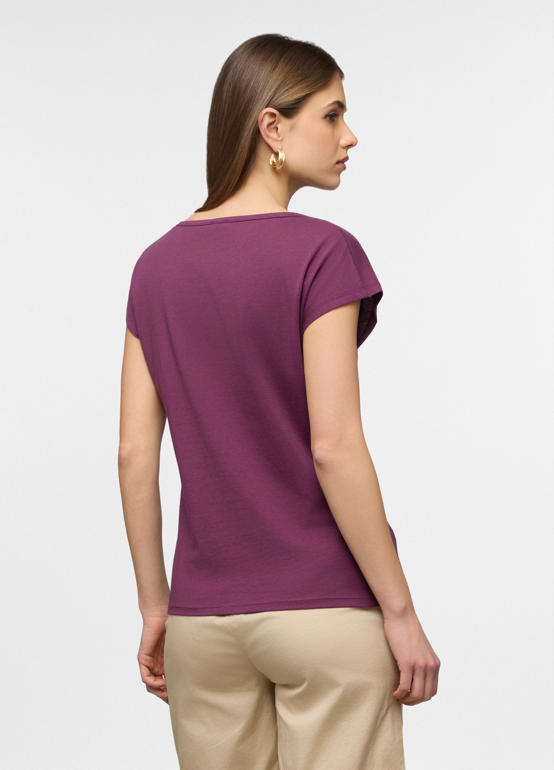 T-shirt con cut out donna