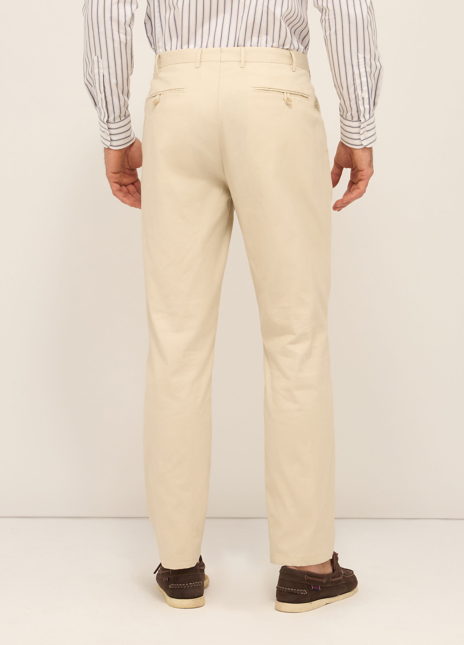 Pantaloni classici regular fit in cotone stretch uomo_1