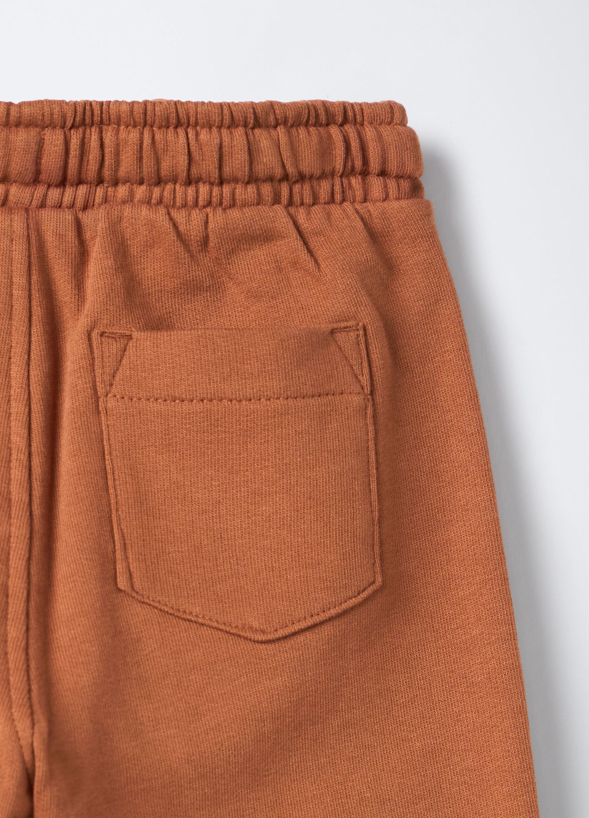 Jogger in puro cotone garzato Comfort Fit bimbo_2