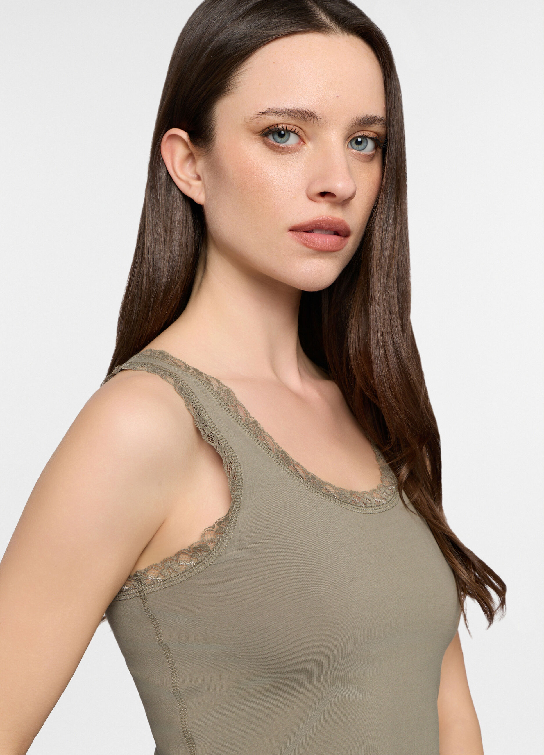 Canotta con pizzo stretch donna_2