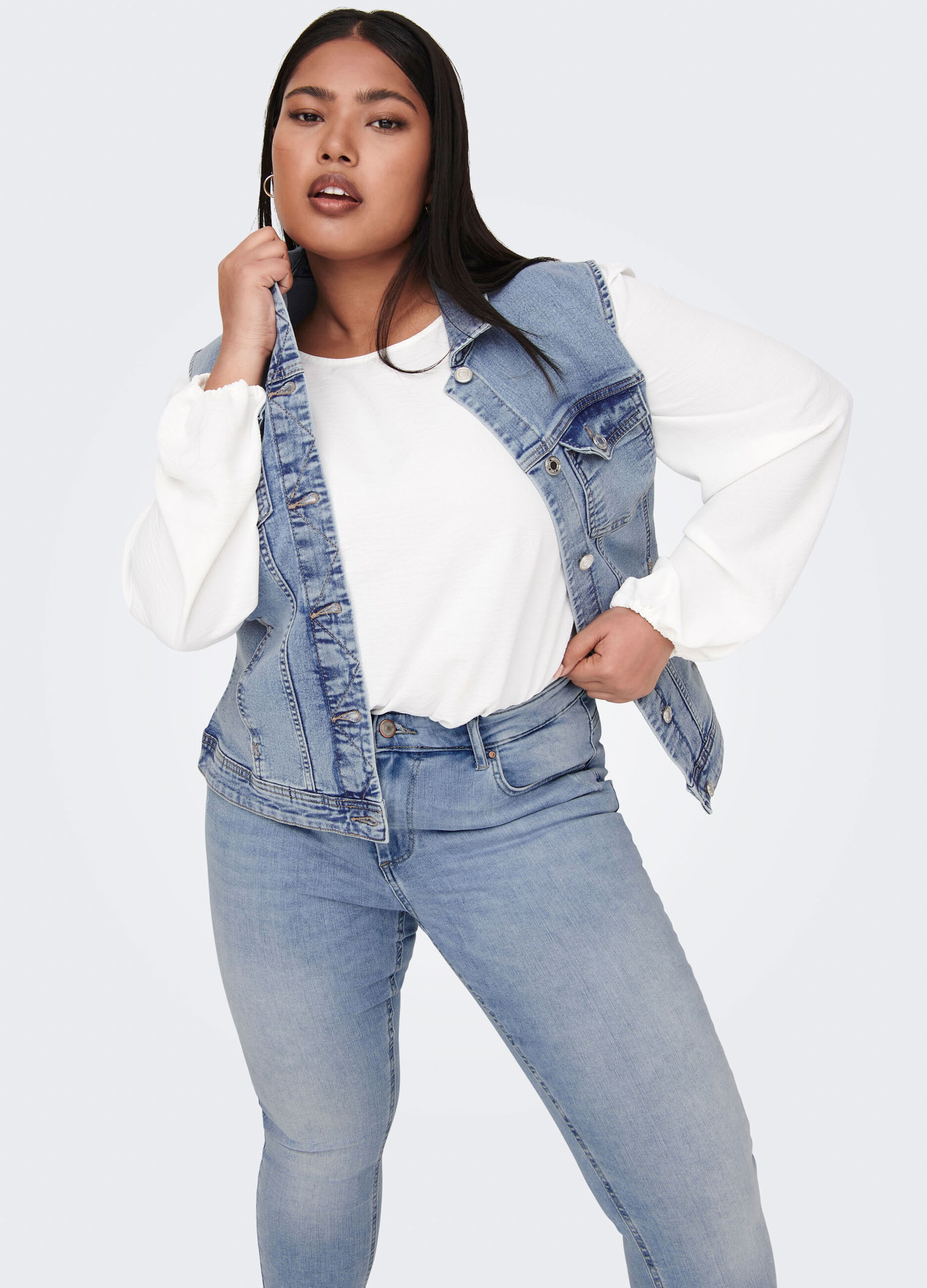 Giubbotto smanicato in denim_5