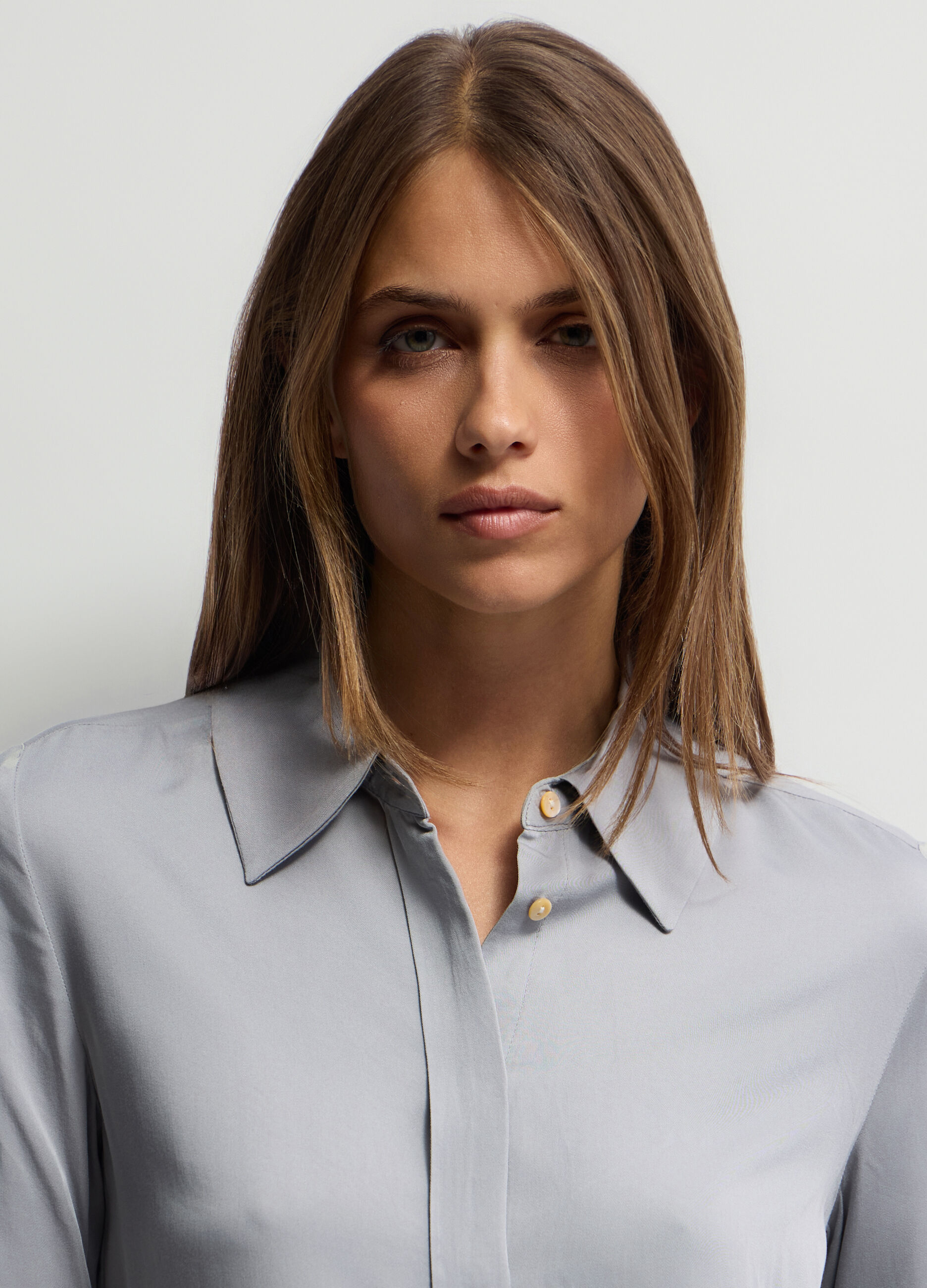 Camicia Fit Regular con colletto alla francese in pura viscosa donna_2