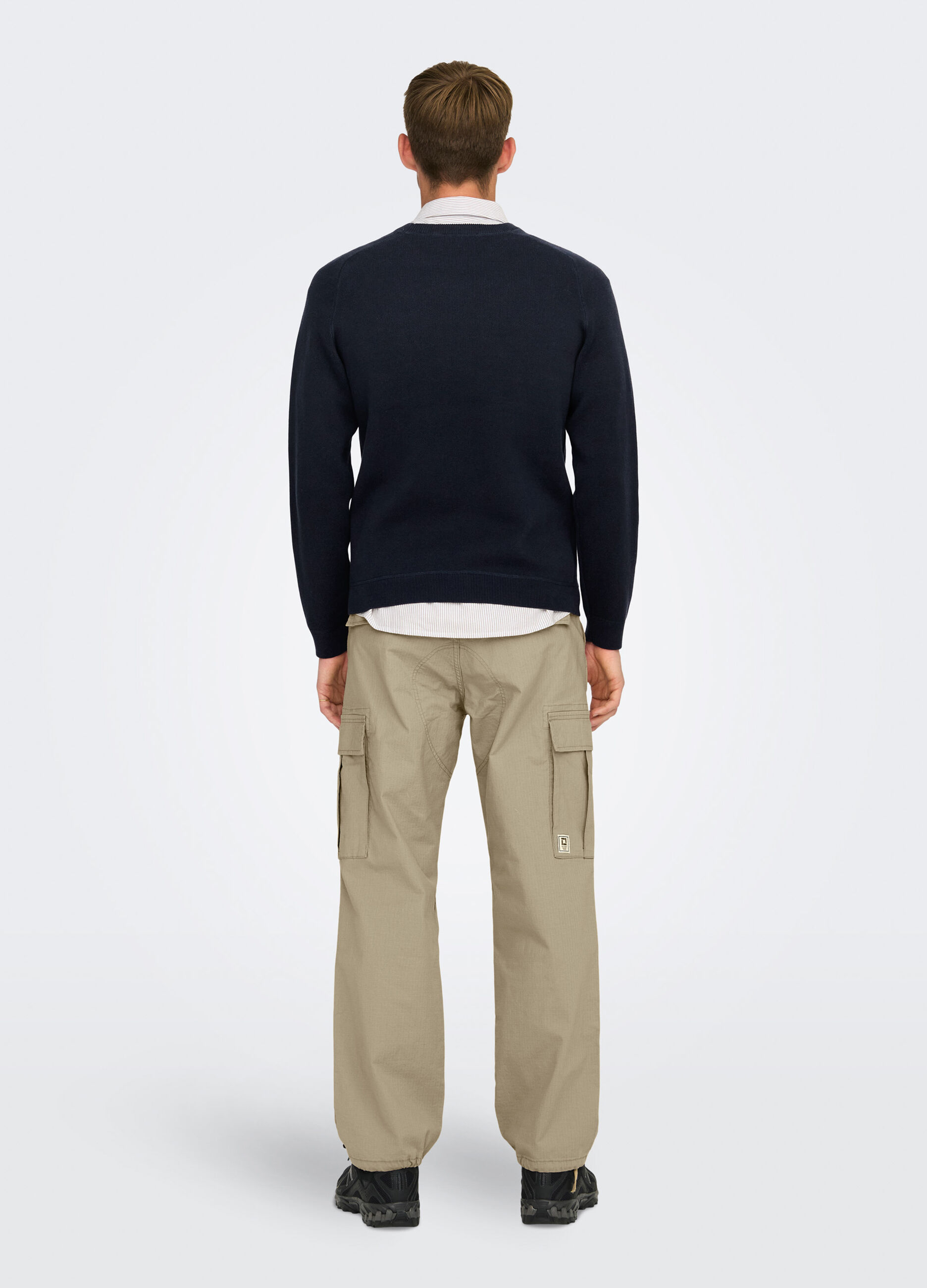 Felpa girocollo con spalla raglan uomo_1