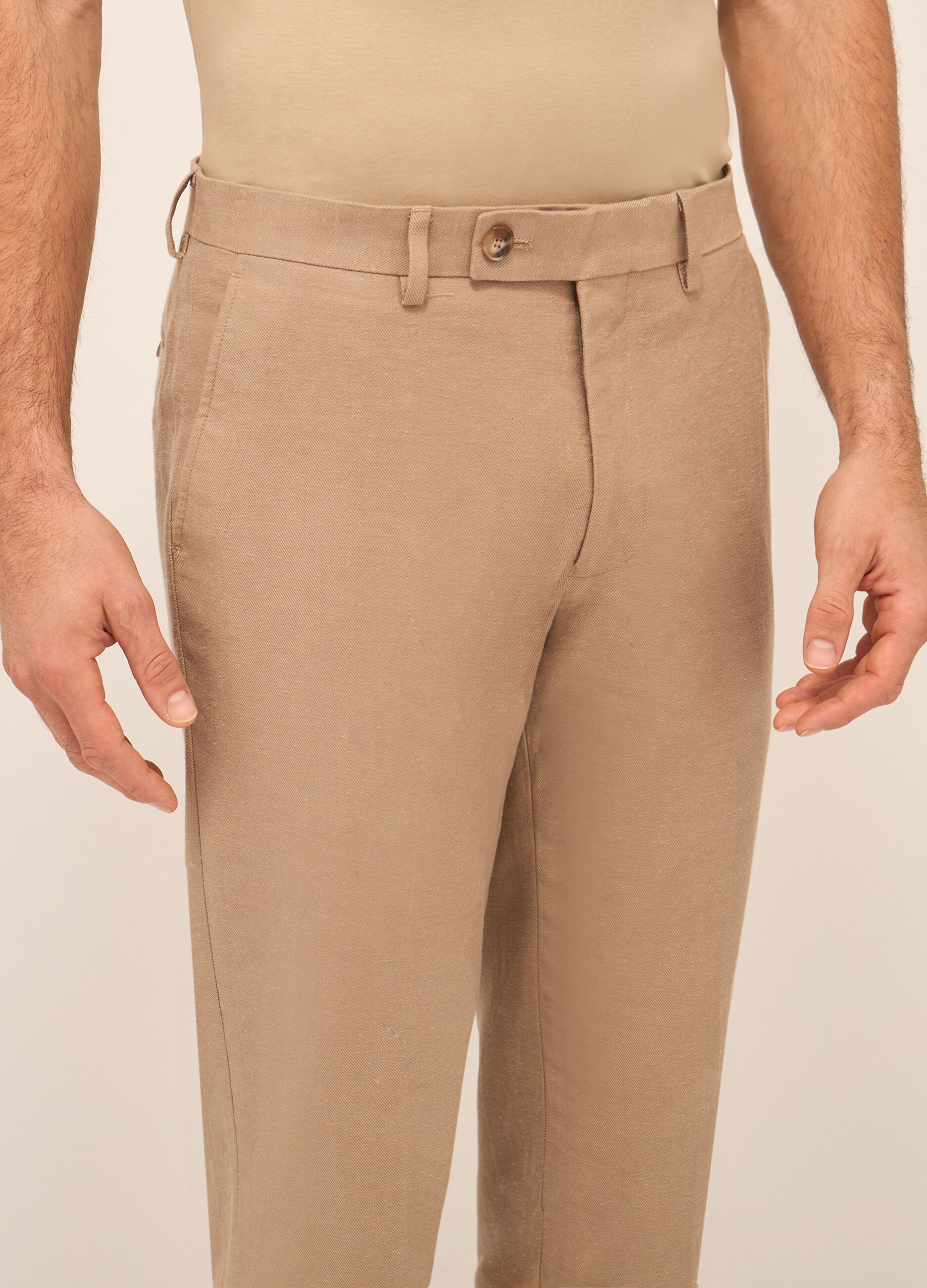 Pantaloni classici in twill di cotone e lino uomo_2