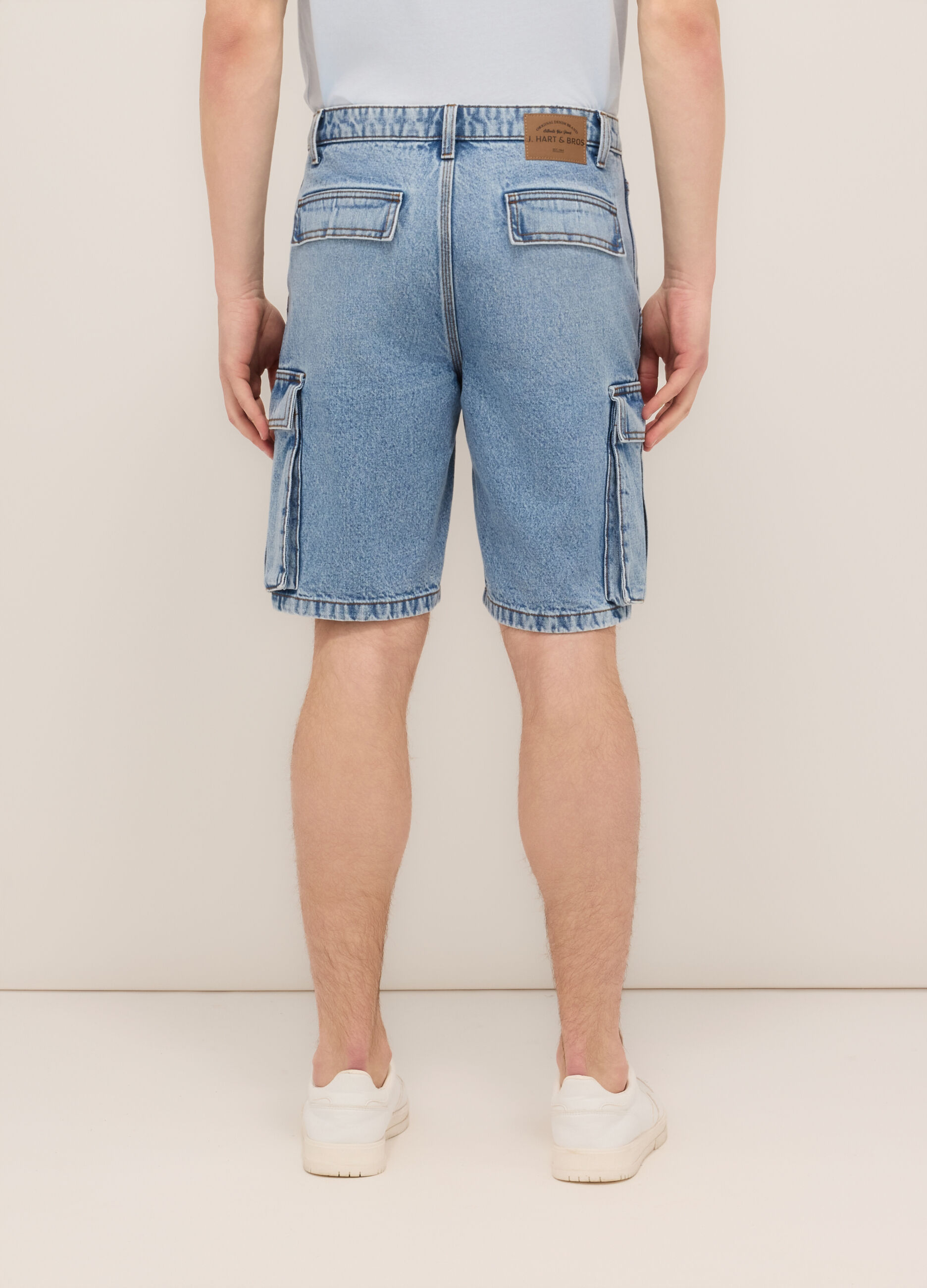 Bermuda cargo in denim di puro cotone uomo_1