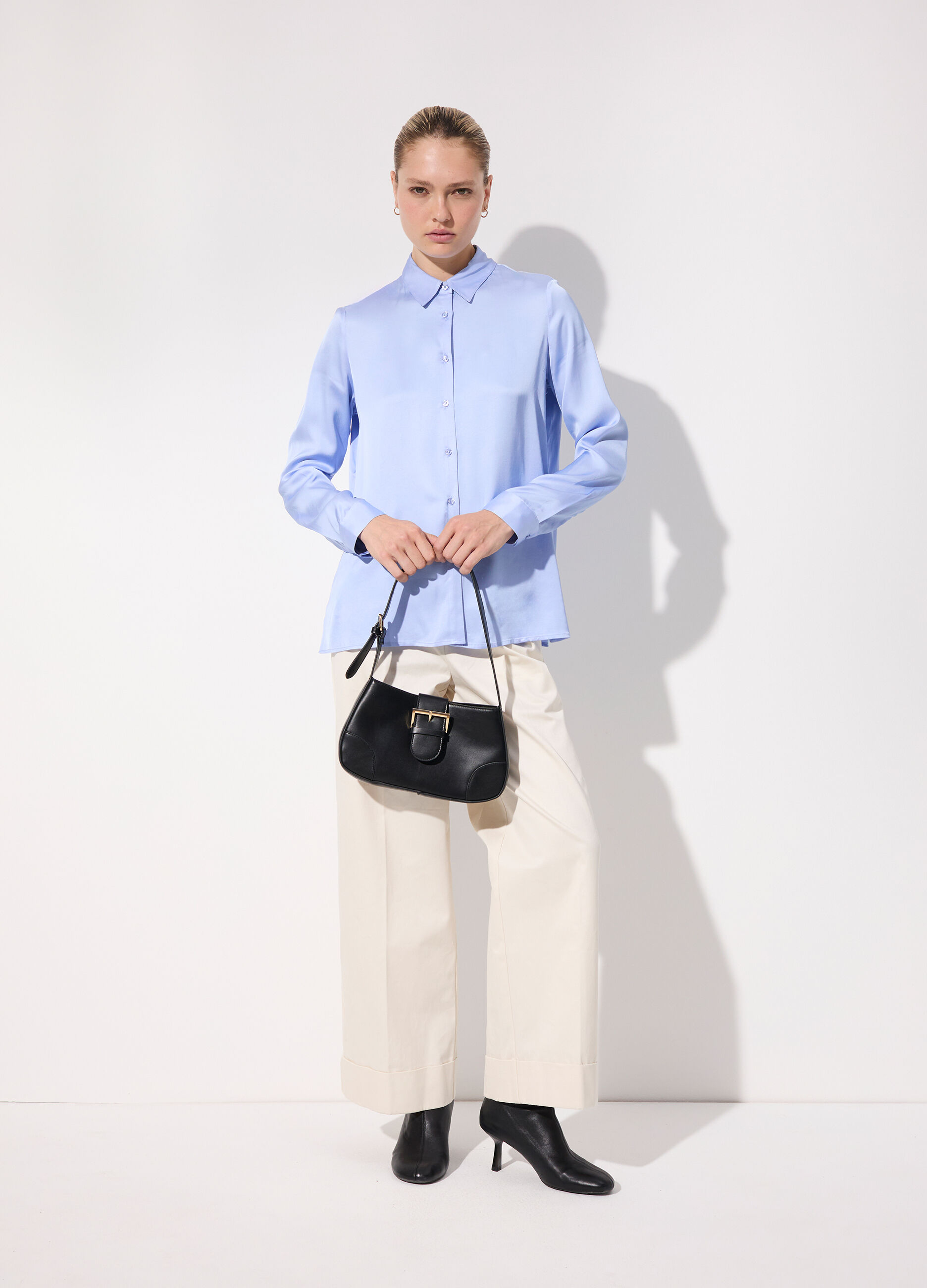 Camicia in viscosa satin a maniche lunghe donna_0