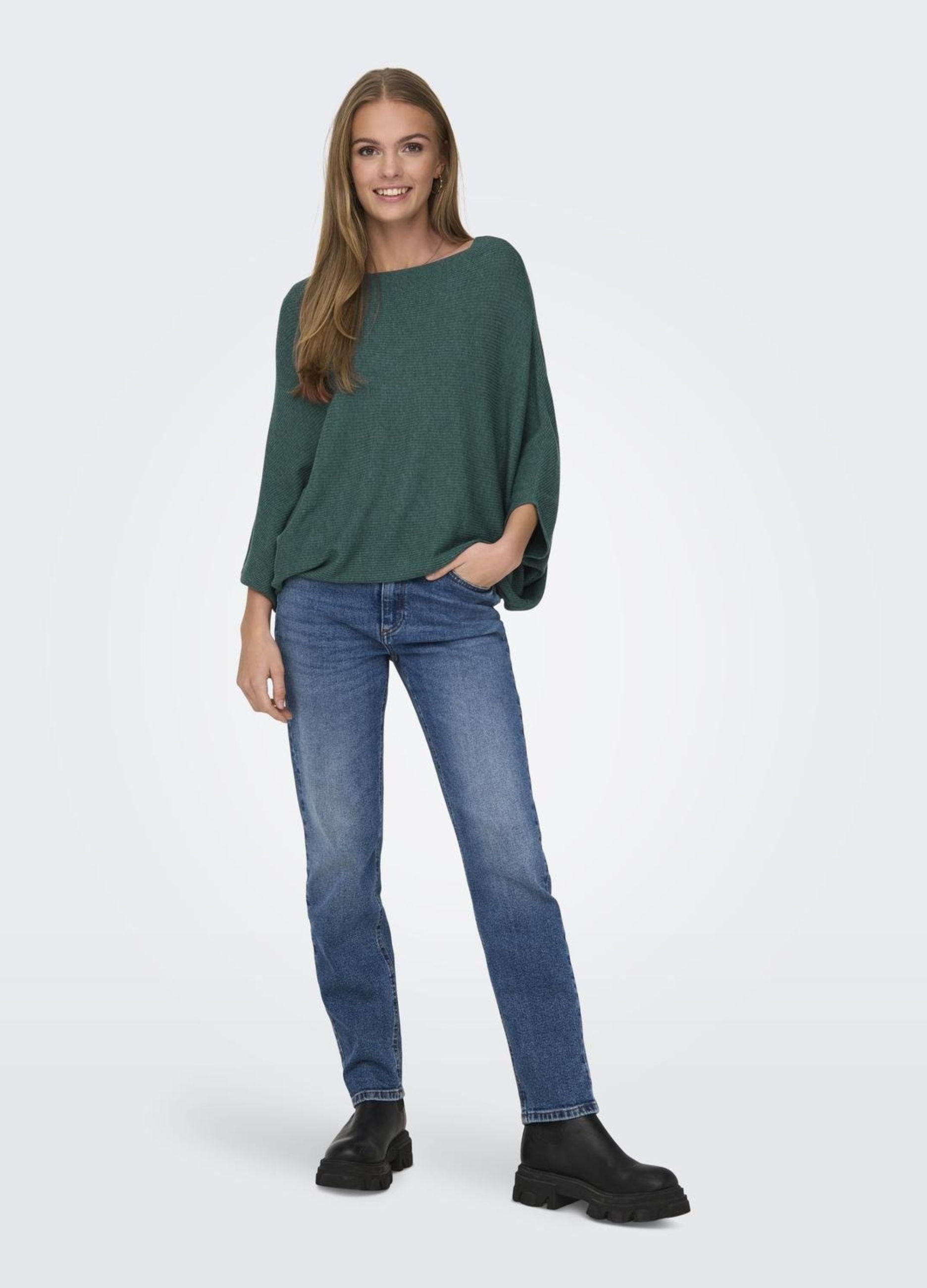 Pullover con scollo a barca_1