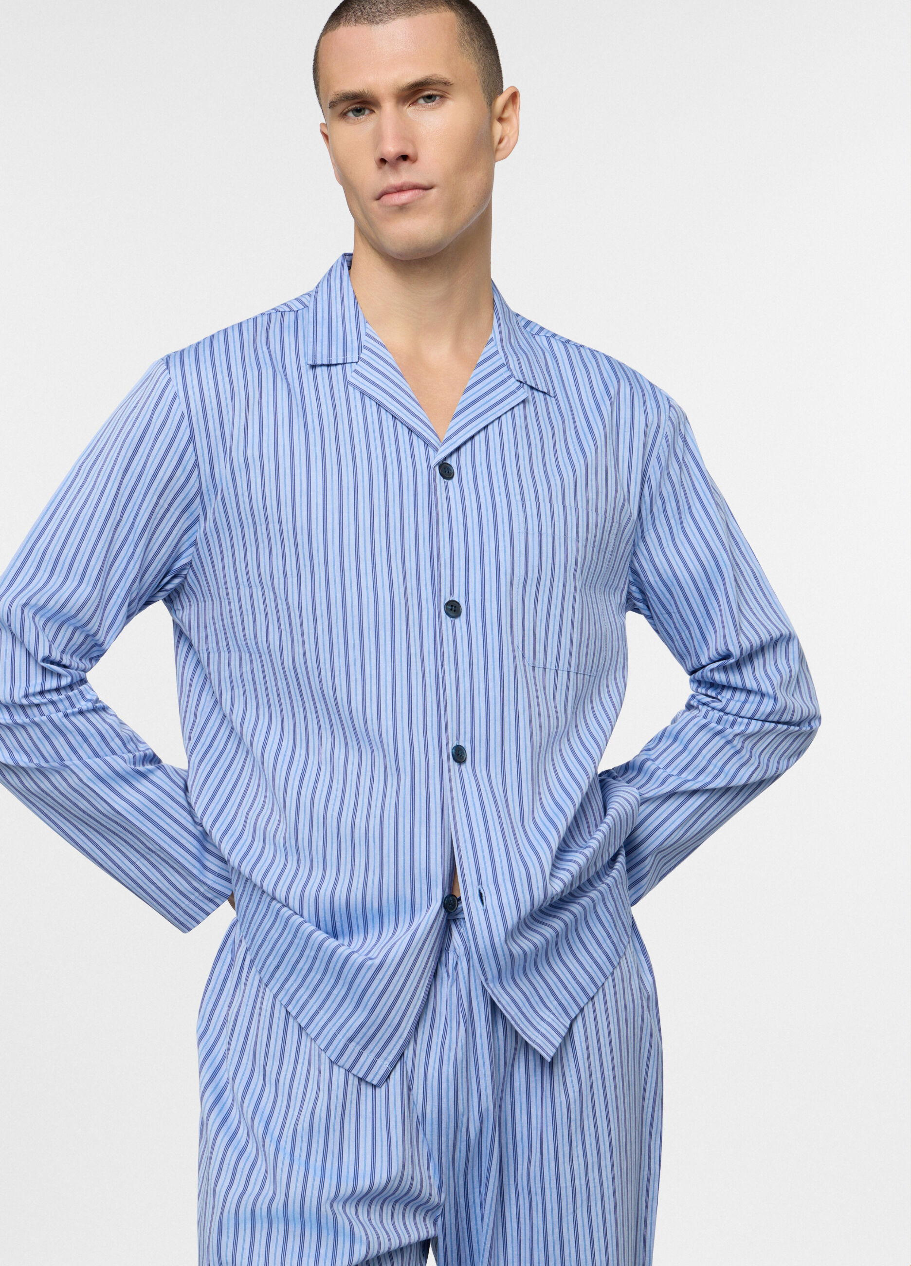 Pigiama lungo in tela di cotone a righe uomo_2