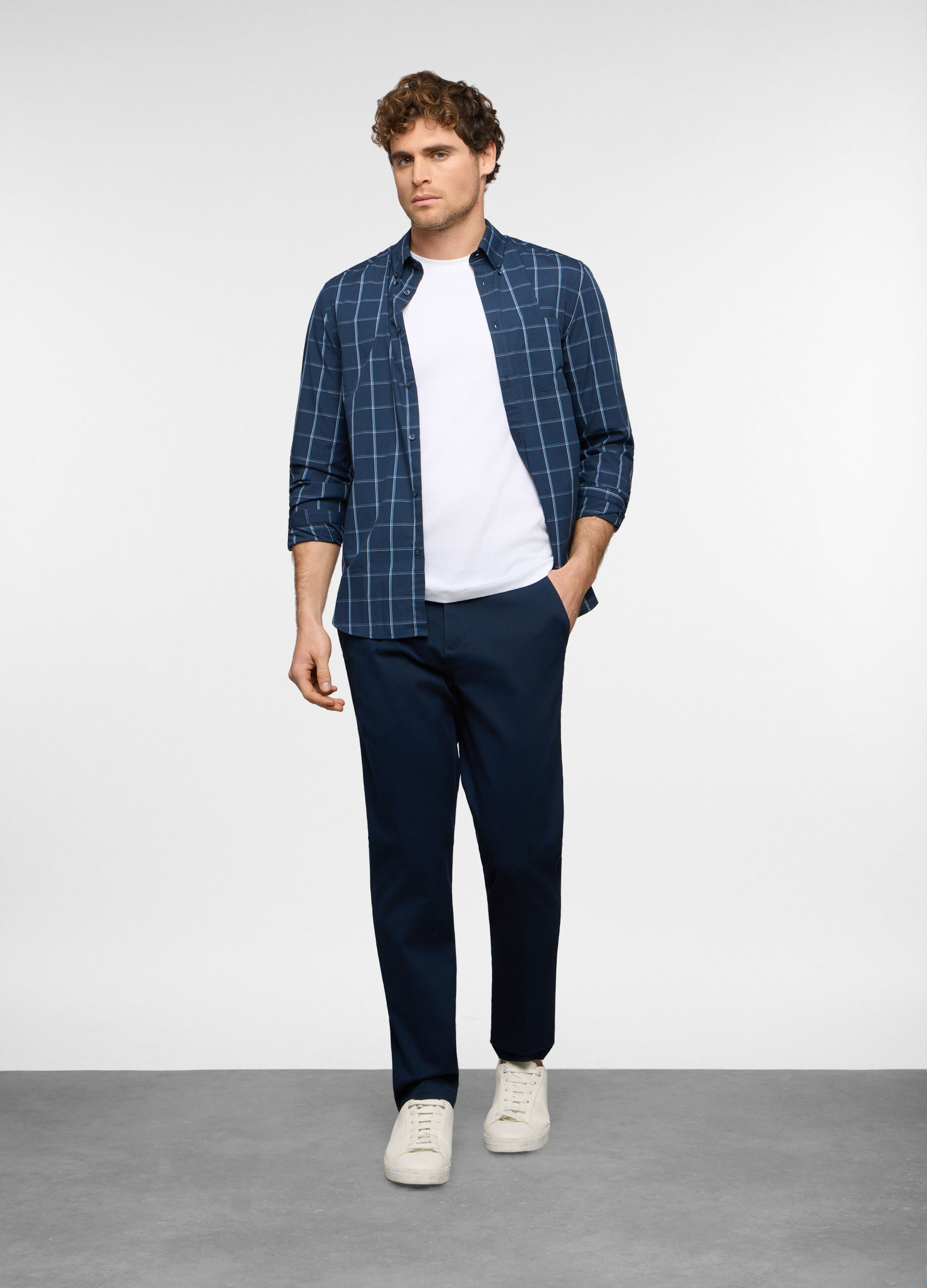 Pantaloni chino slim fit in cotone stretch uomo_0