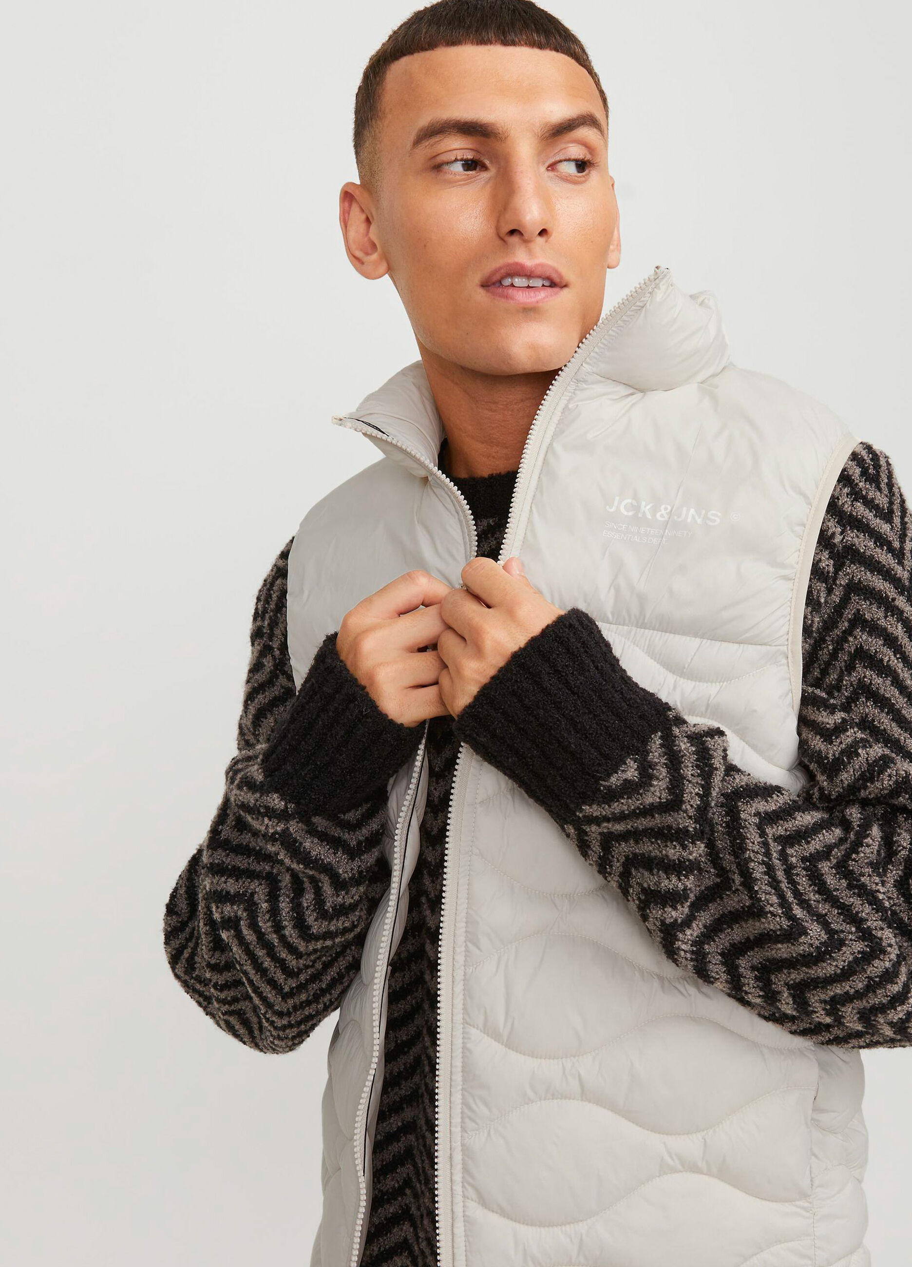 Gilet imbottito in tessuto tecnico uomo_3