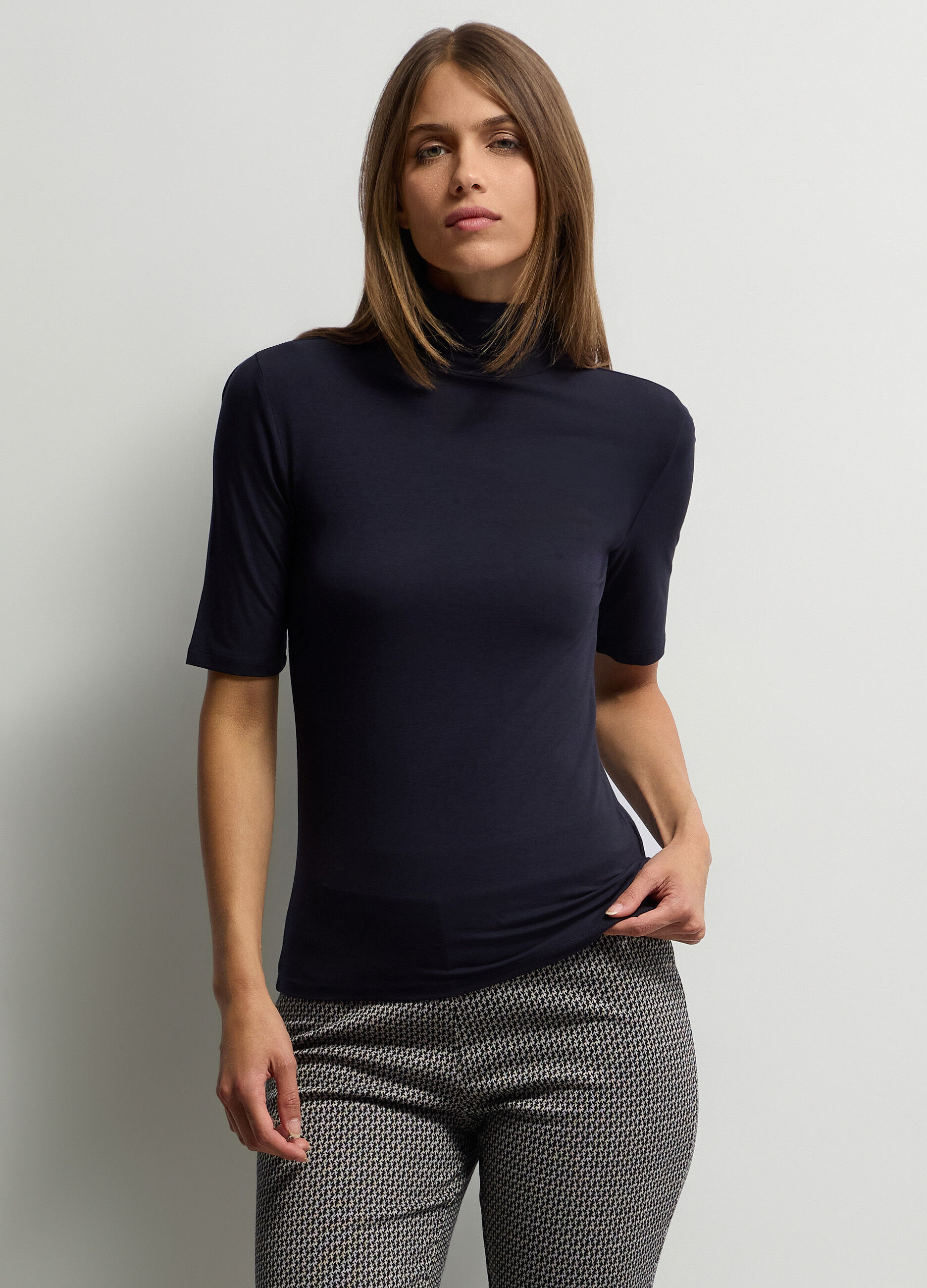 T-shirt a collo alto stretch donna_0