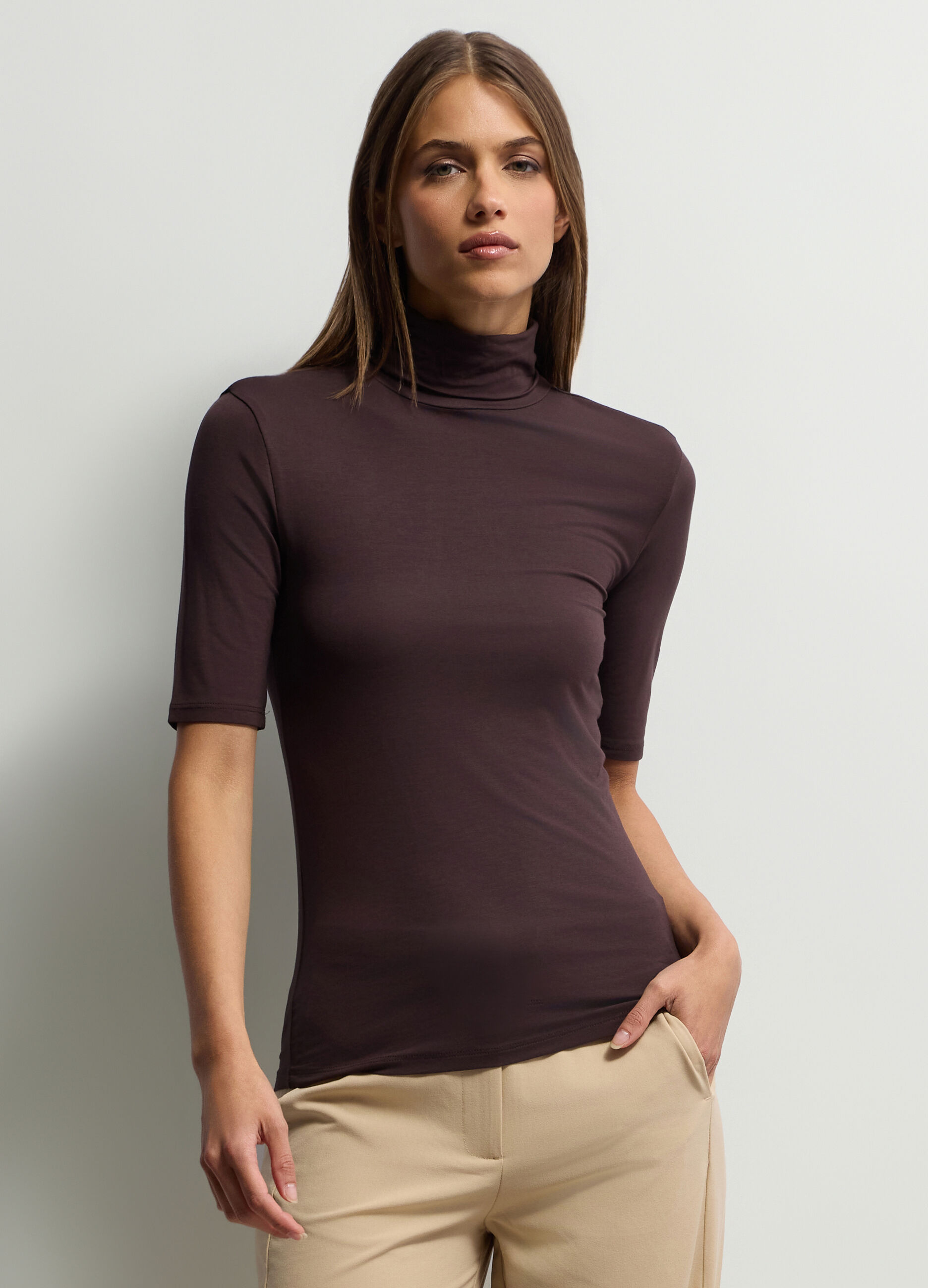 T-shirt a collo alto stretch donna_0