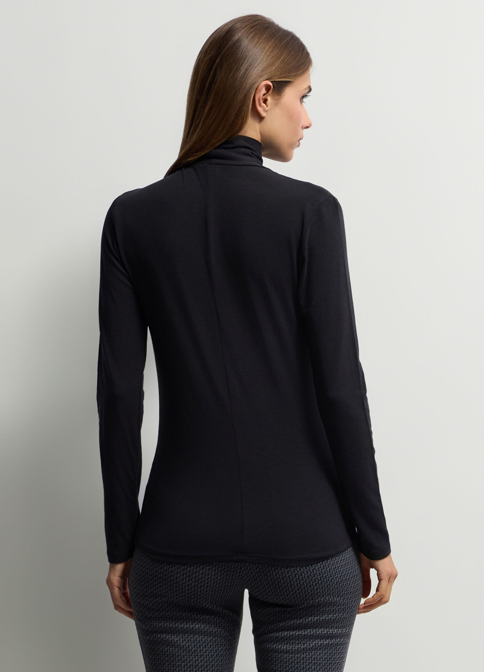 T-shirt con collo alto incrociato Slim Fit donna_1