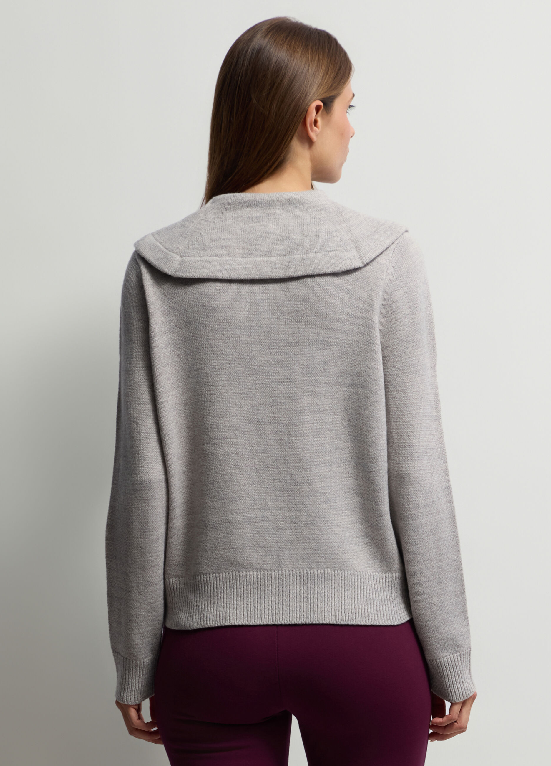 Pullover con colletto in maglia rasata donna_1