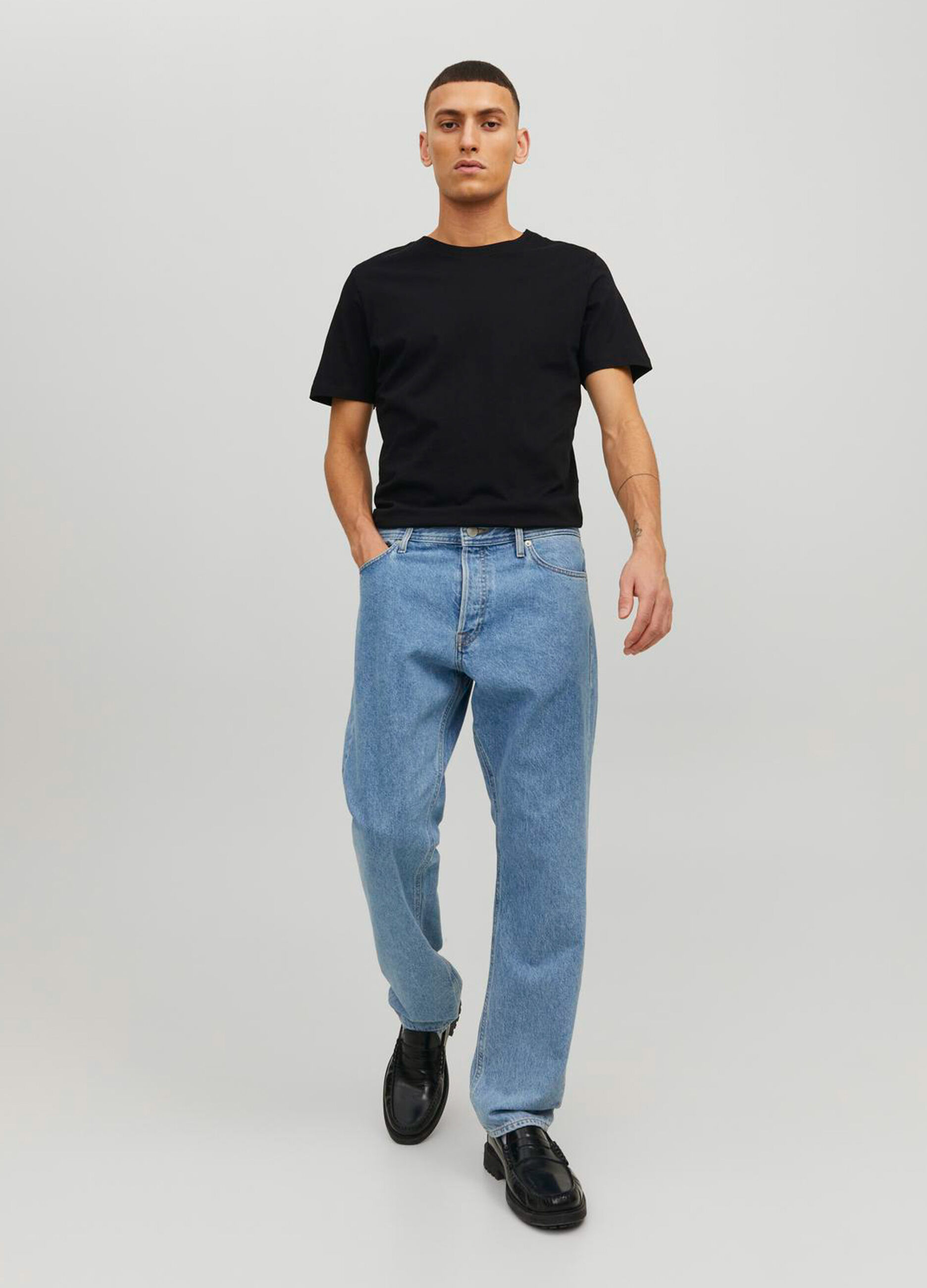 T-shirt girocollo a tinta unita uomo_0