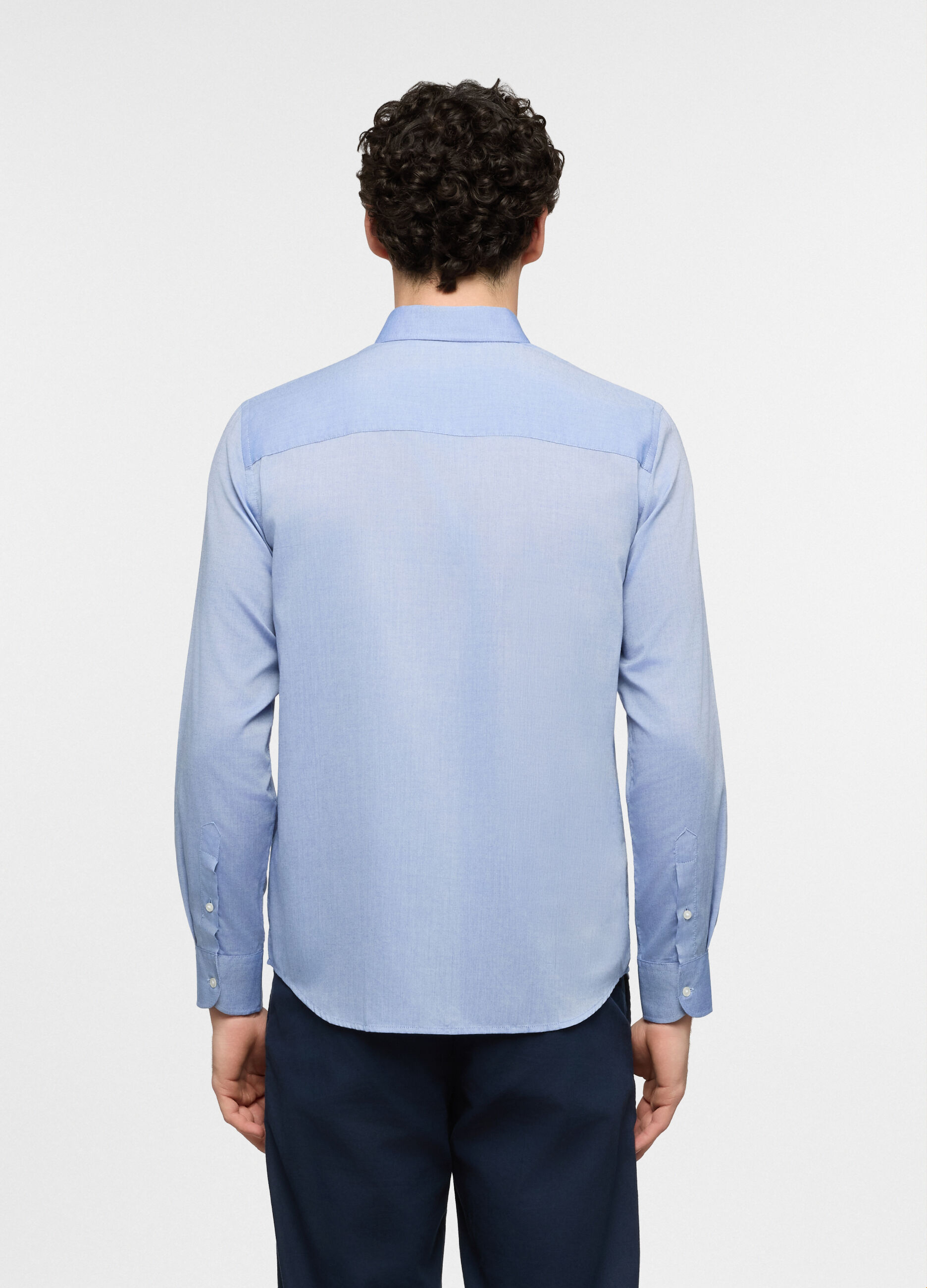 Camicia regular fit con colletto button down uomo_1