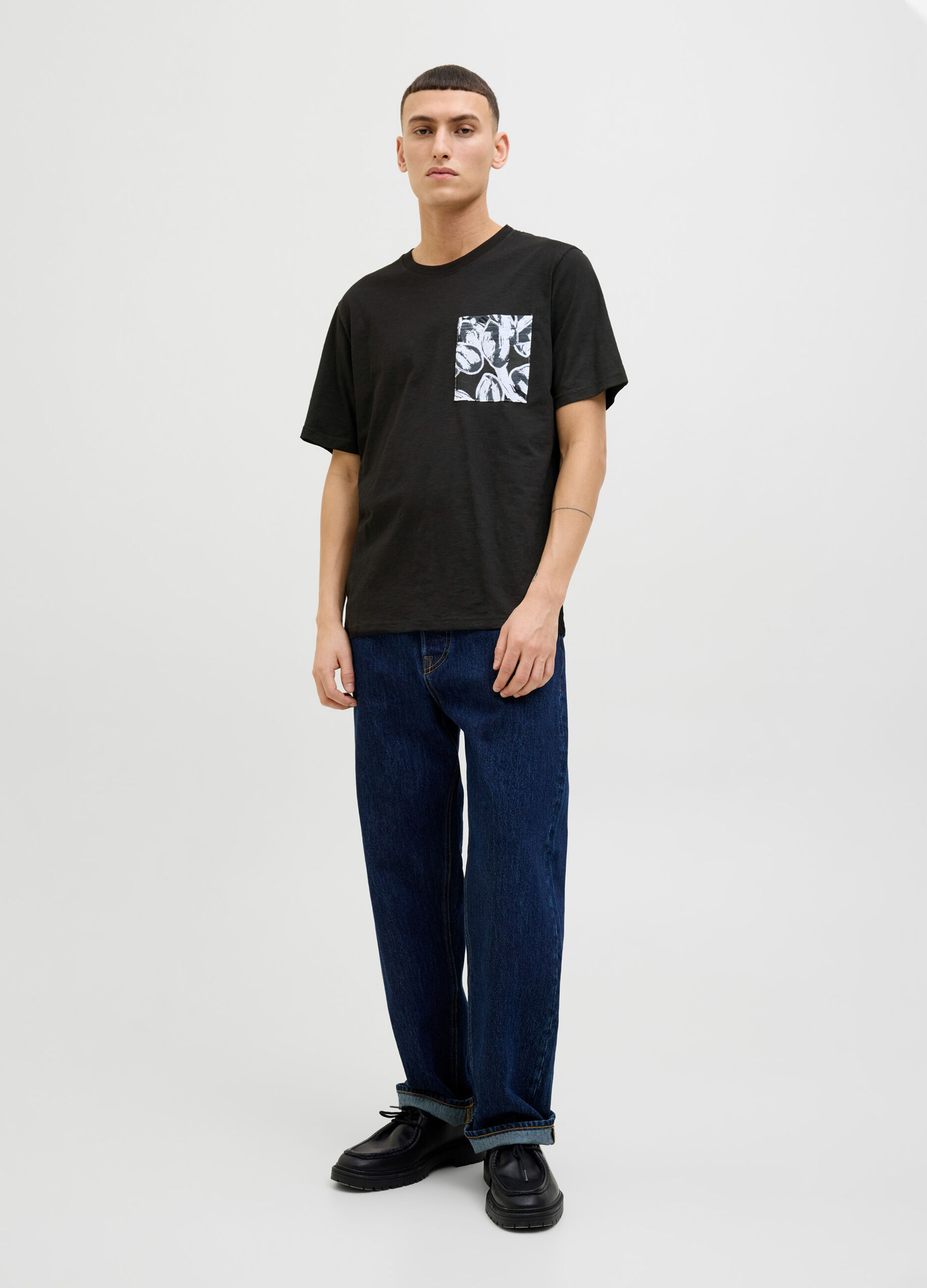 T-shirt con taschino uomo_2