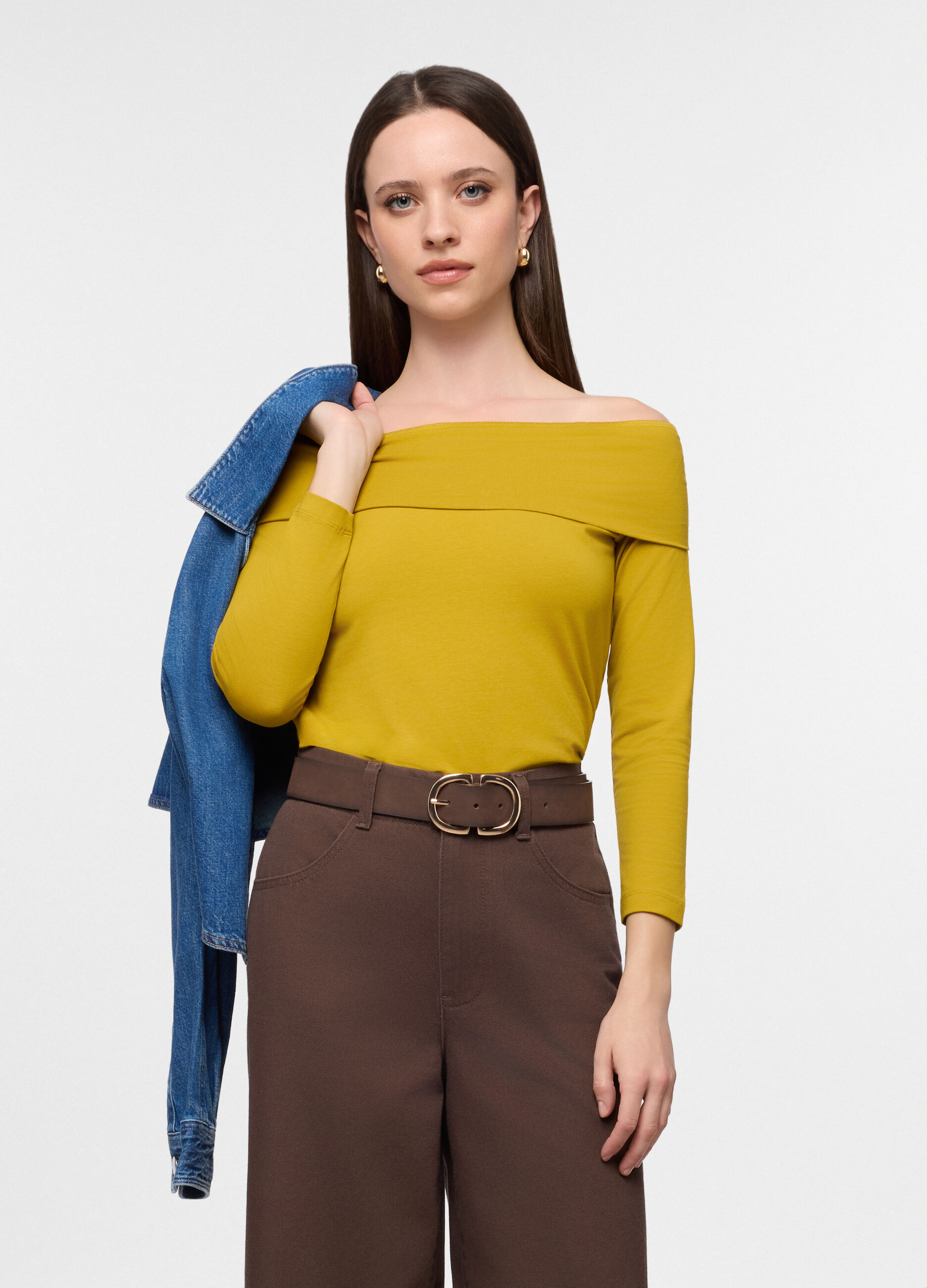 T-shirt con scollo a barchetta slim fit donna_0