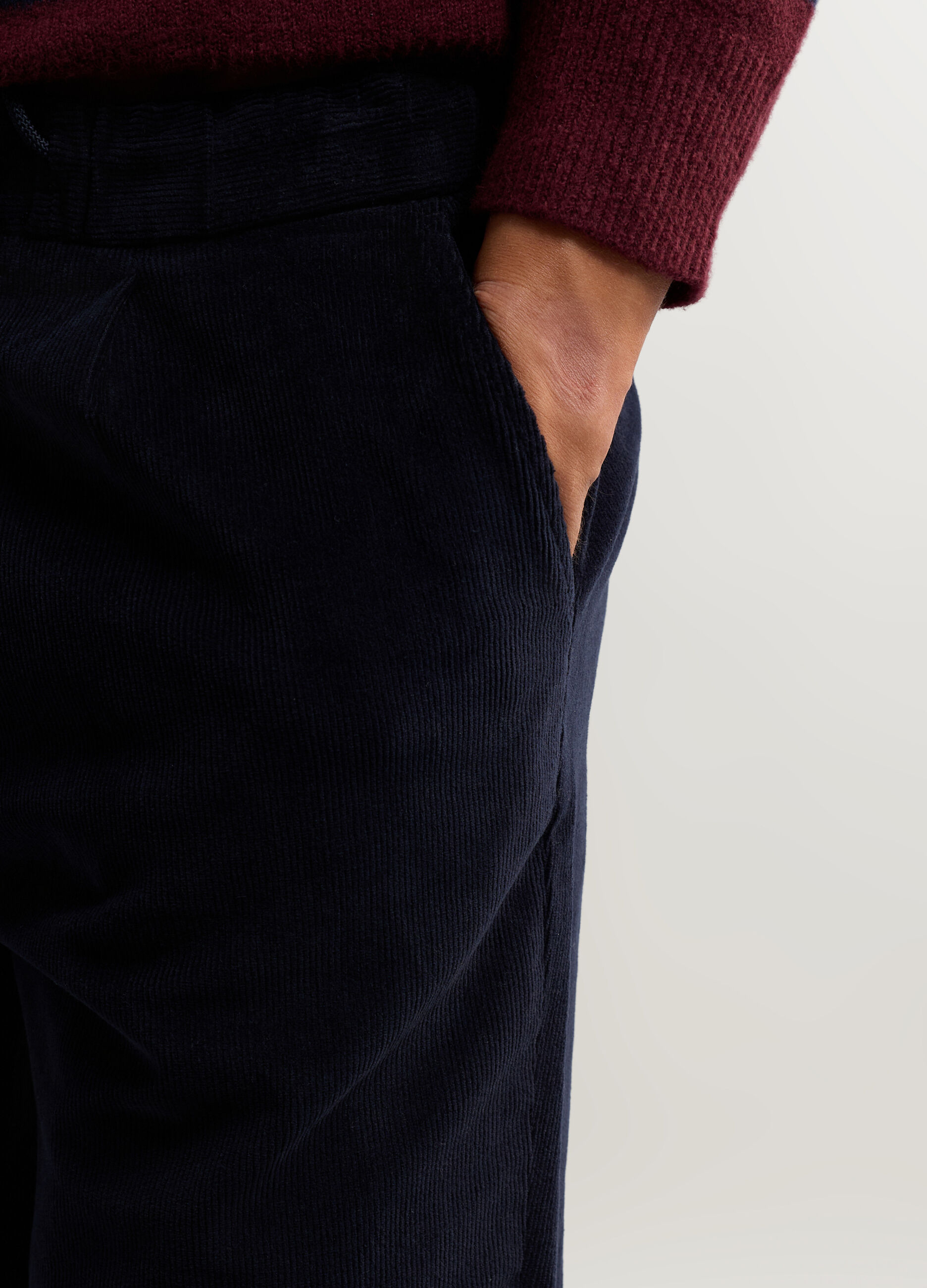 Pantalone chino in velluto a coste di cotone uomo_3