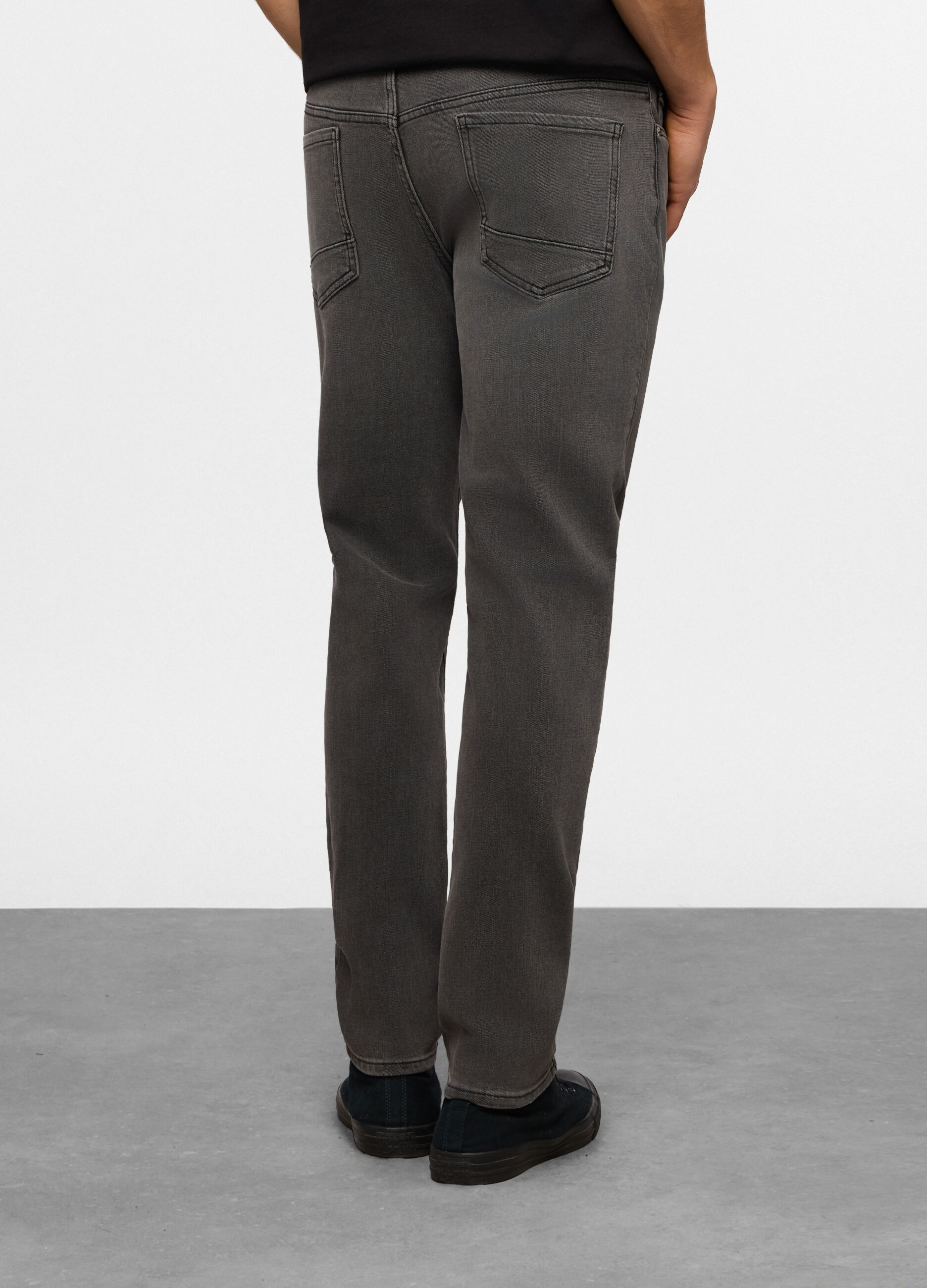 Jeans 5 tasche slim fit in denim stretch uomo_2