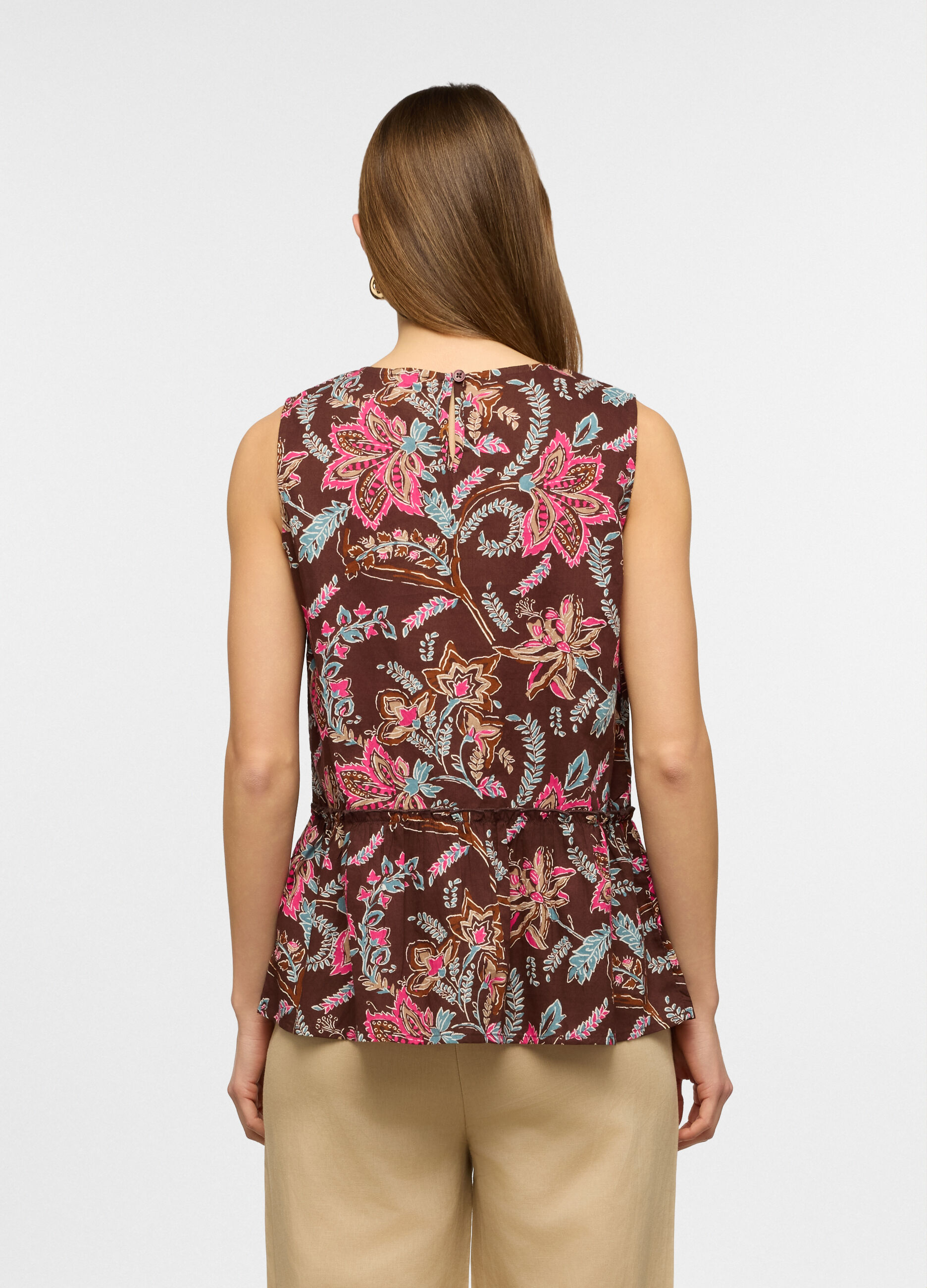 Top smanicato a girocollo in jersey donna_1