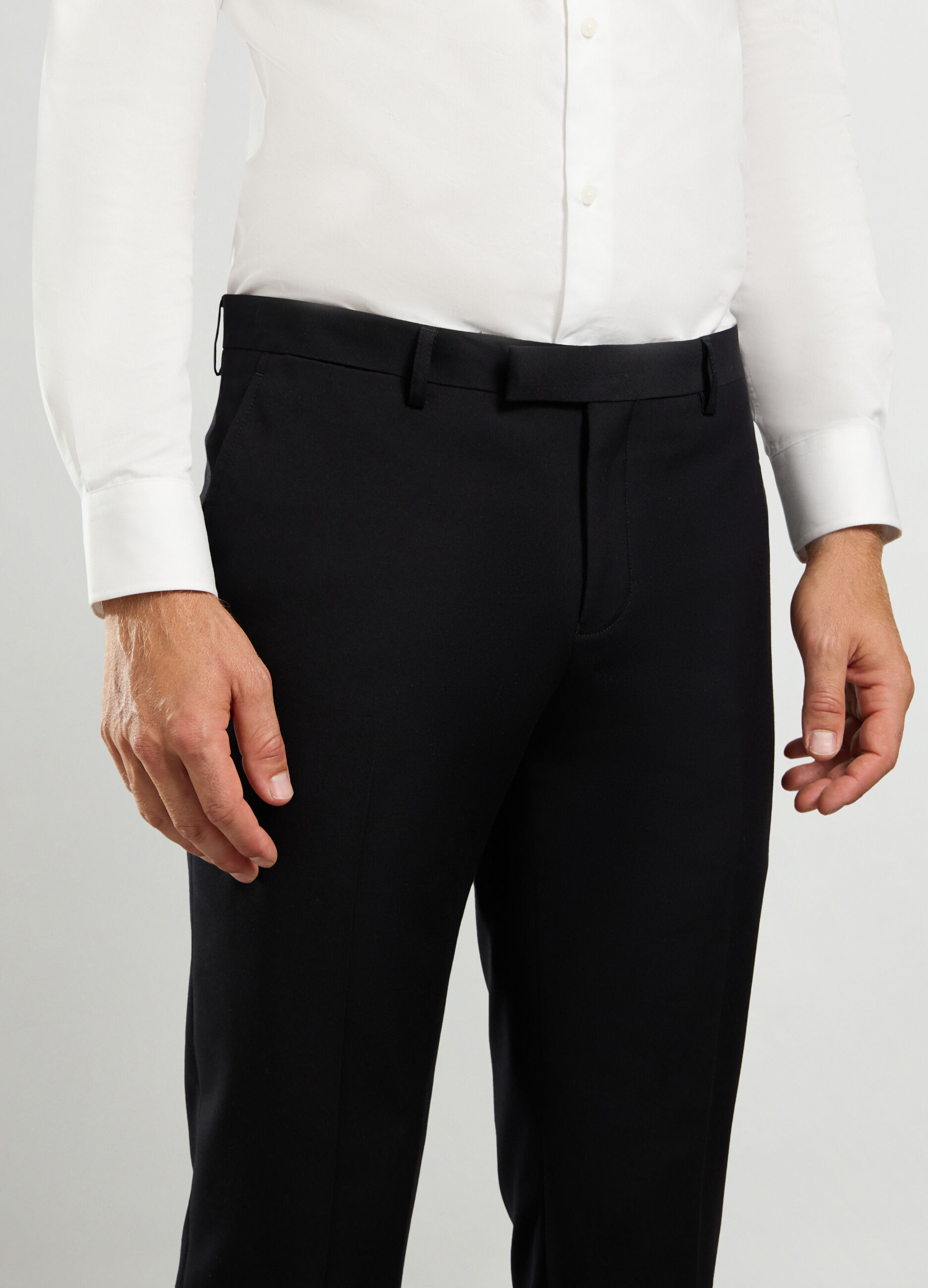 Pantalone slim fit in tessuto stretch uomo_2