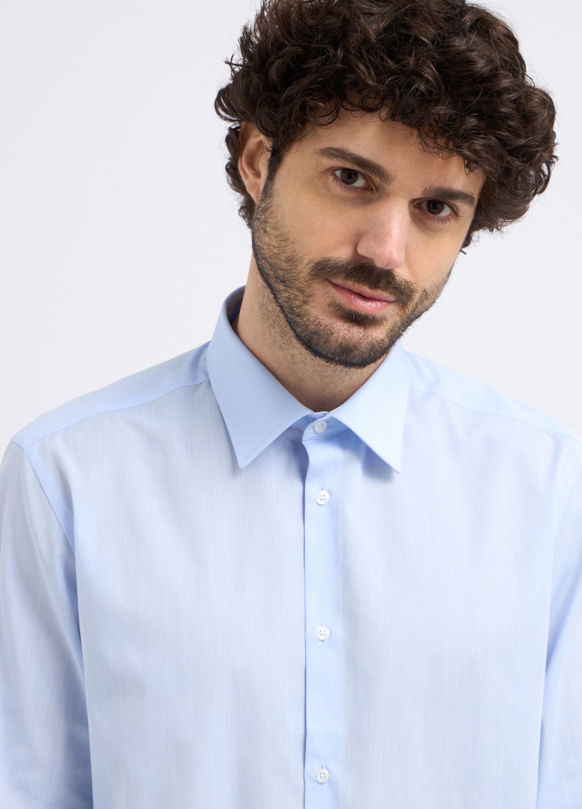 Camicia a maniche lunghe in tinta unita uomo_2
