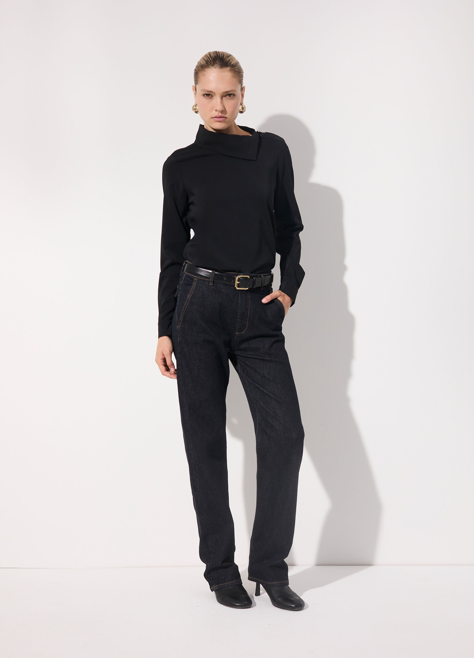 Camicia in viscosa crêpe a collo alto donna_0