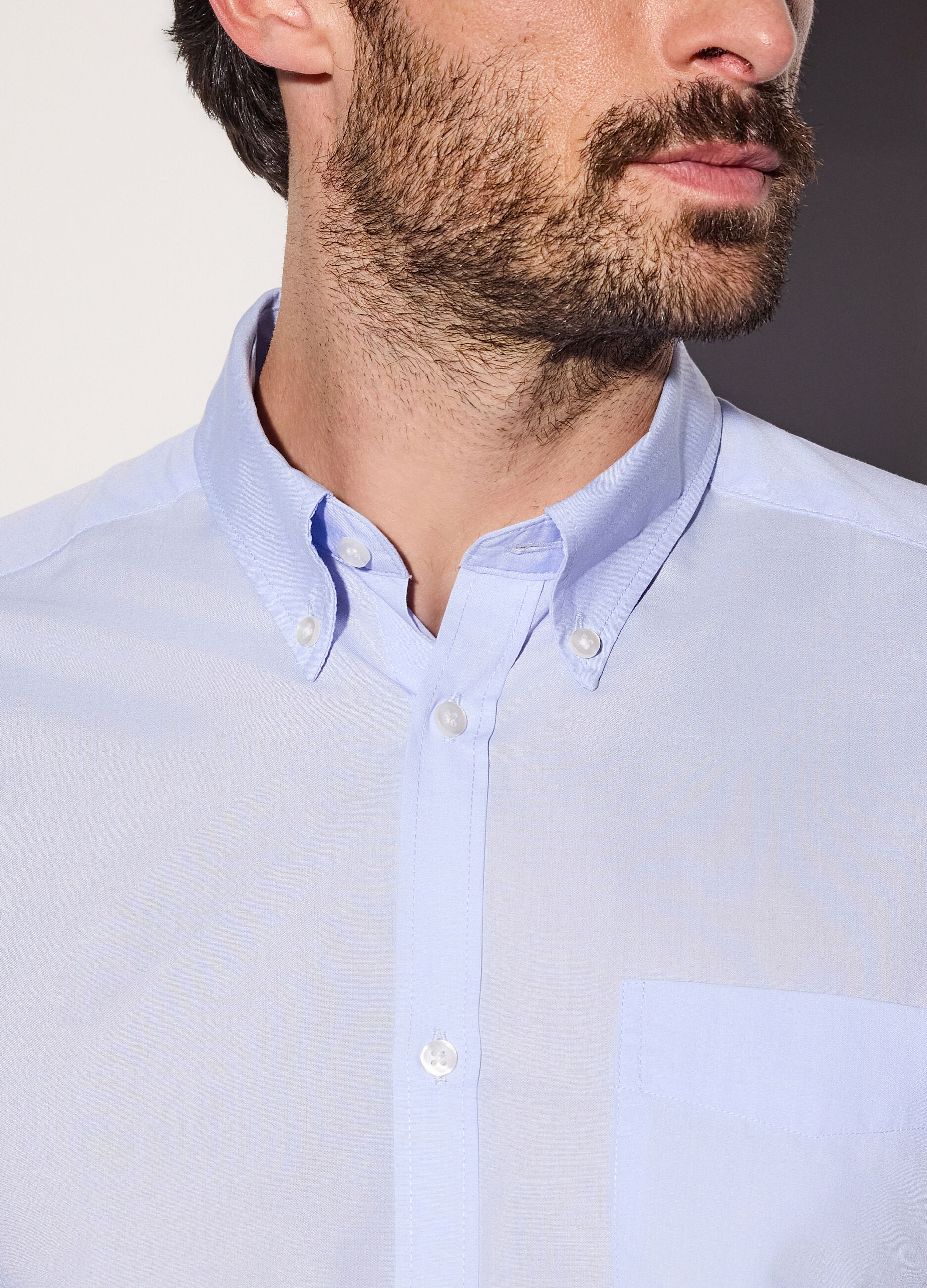 Camicia regular fit con colletto button down uomo_2