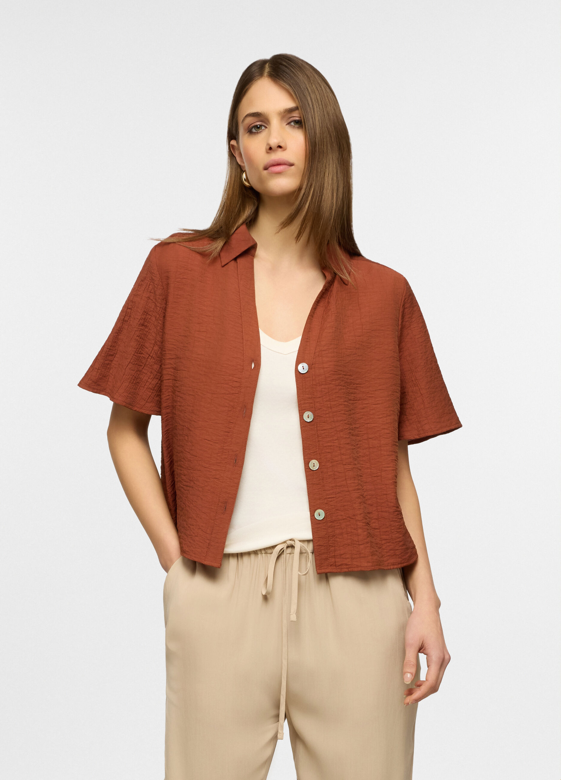 Camicia a maniche corte con colletto classico in misto viscosa donna_0