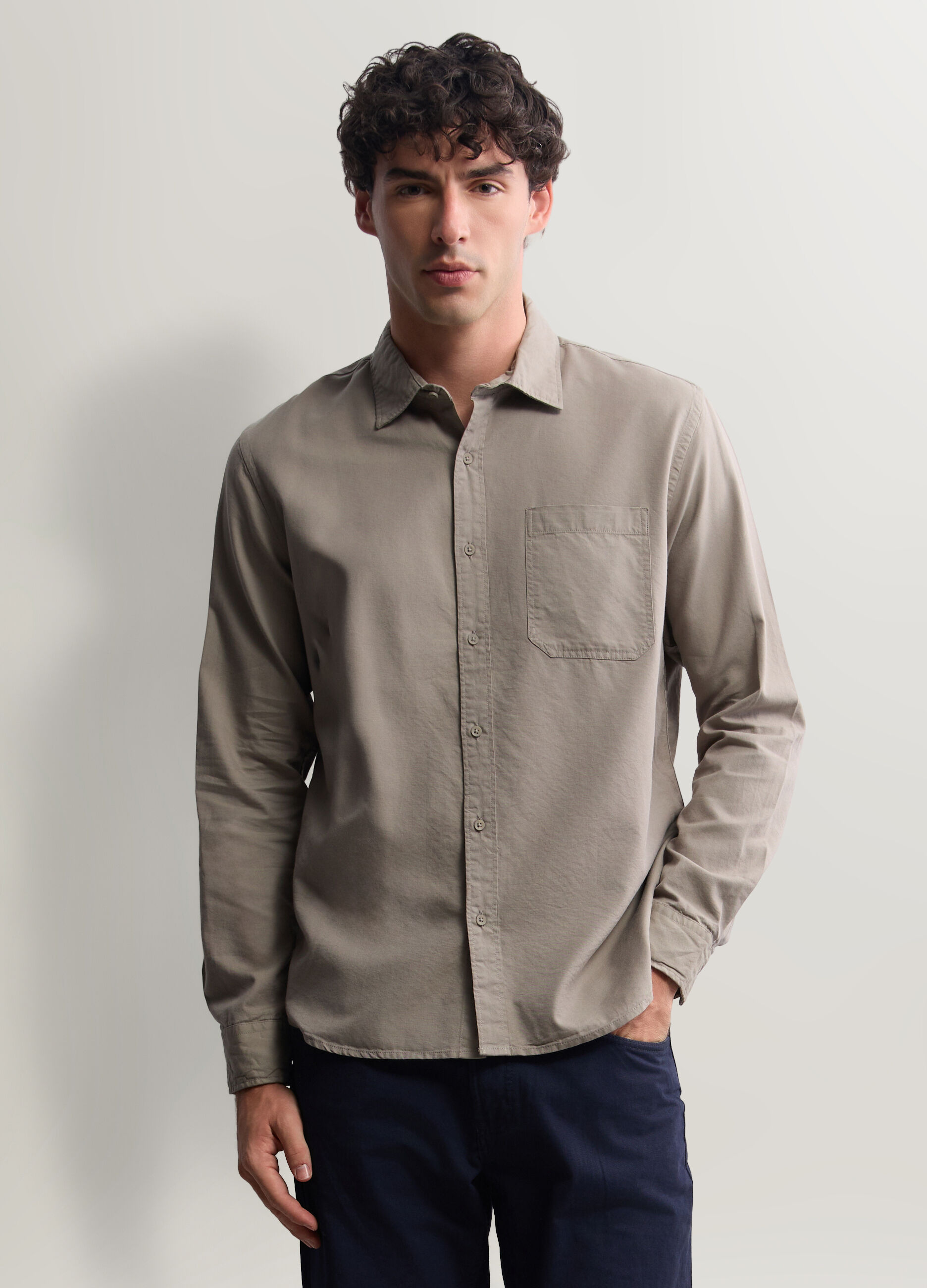 Camicia regular fit in cotone e viscosa uomo_0