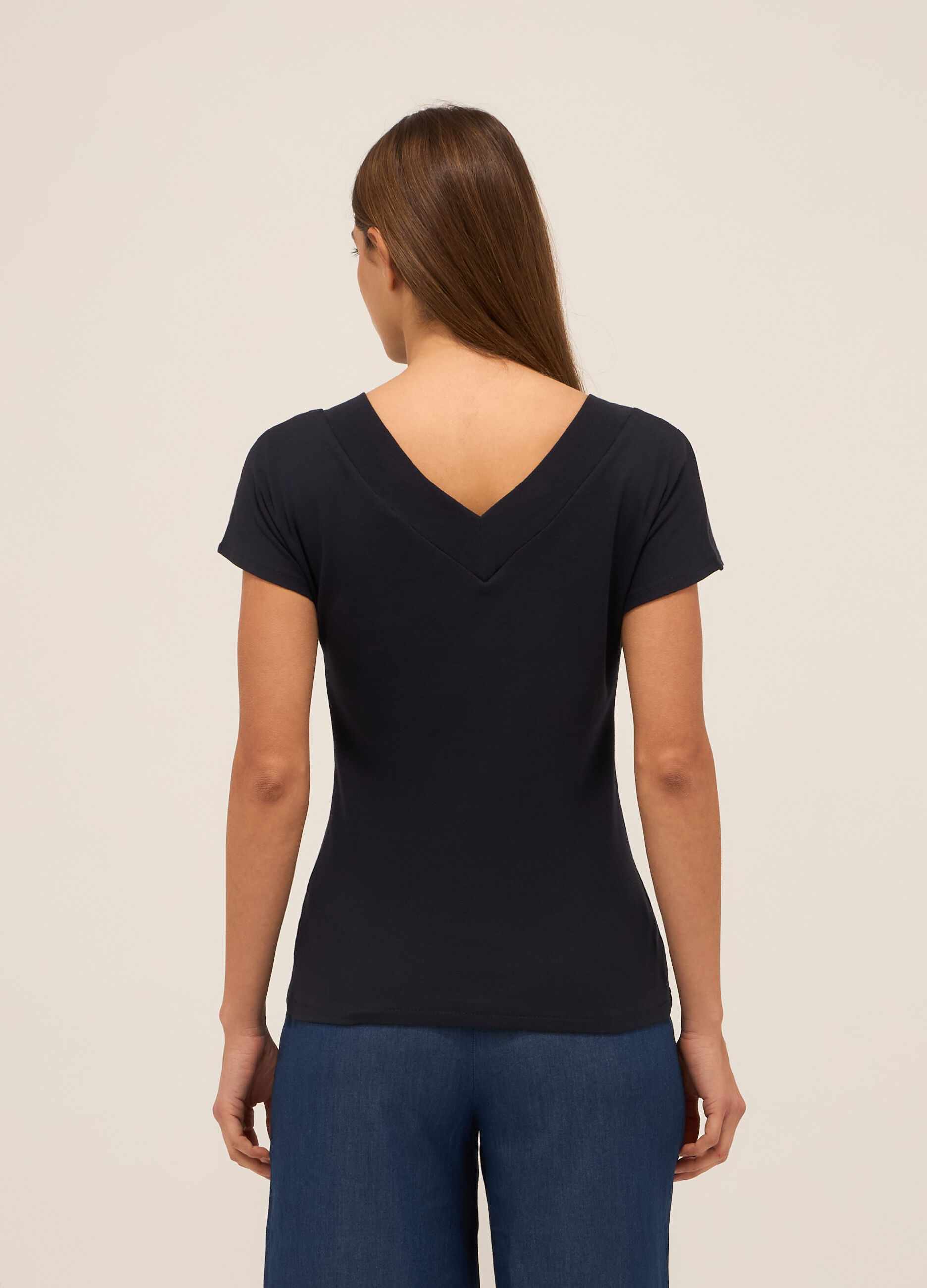 T-shirt in puro cotone con scollo a V donna_1