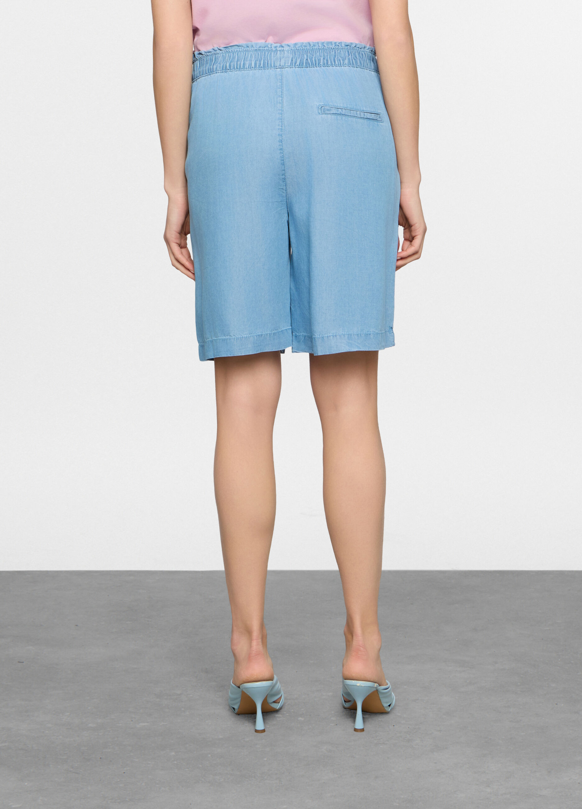 Bermuda fit Straight con vita elasticata in lyocell donna_1