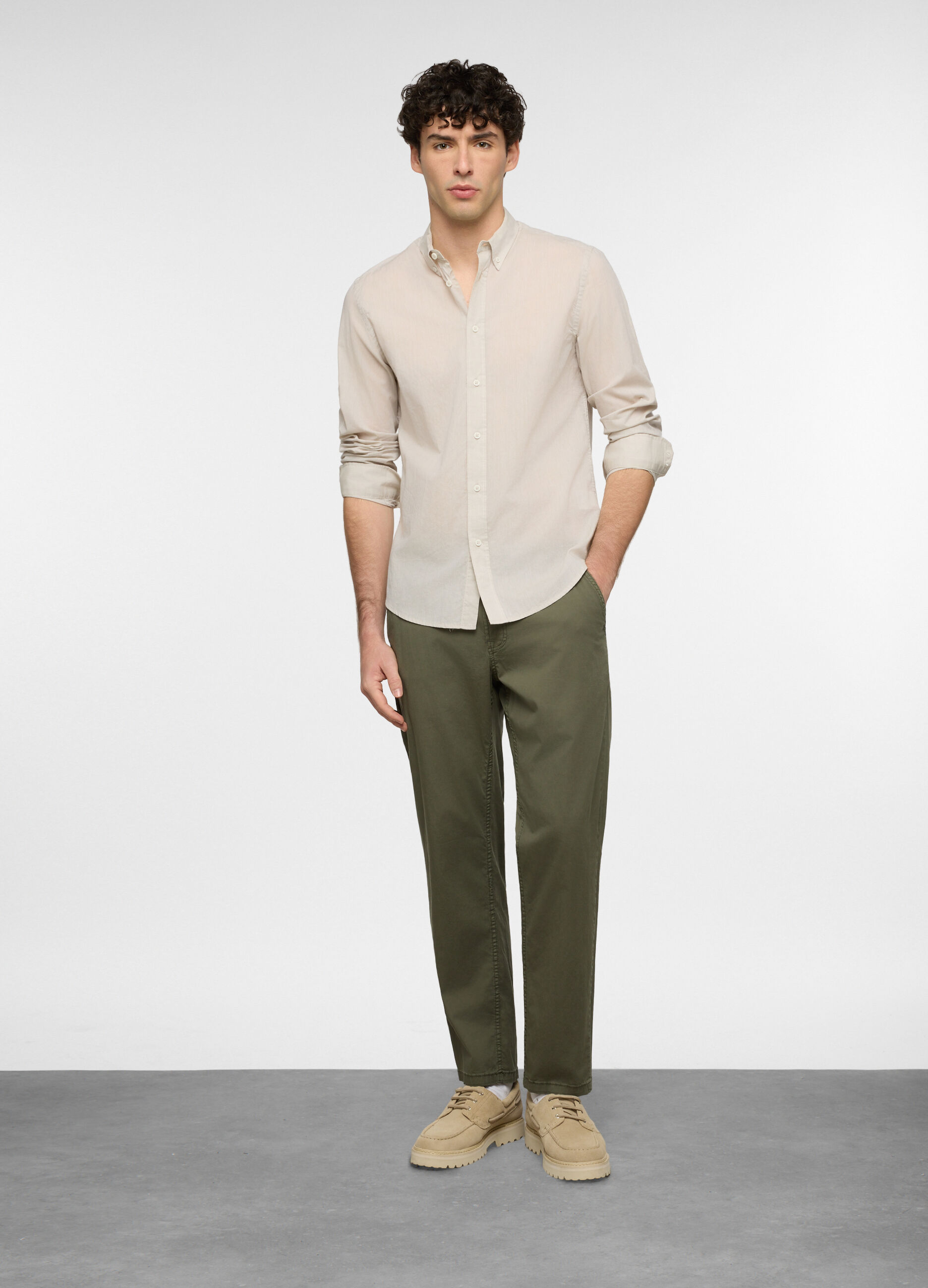 Pantalone regular fit in cotone stretch uomo_0