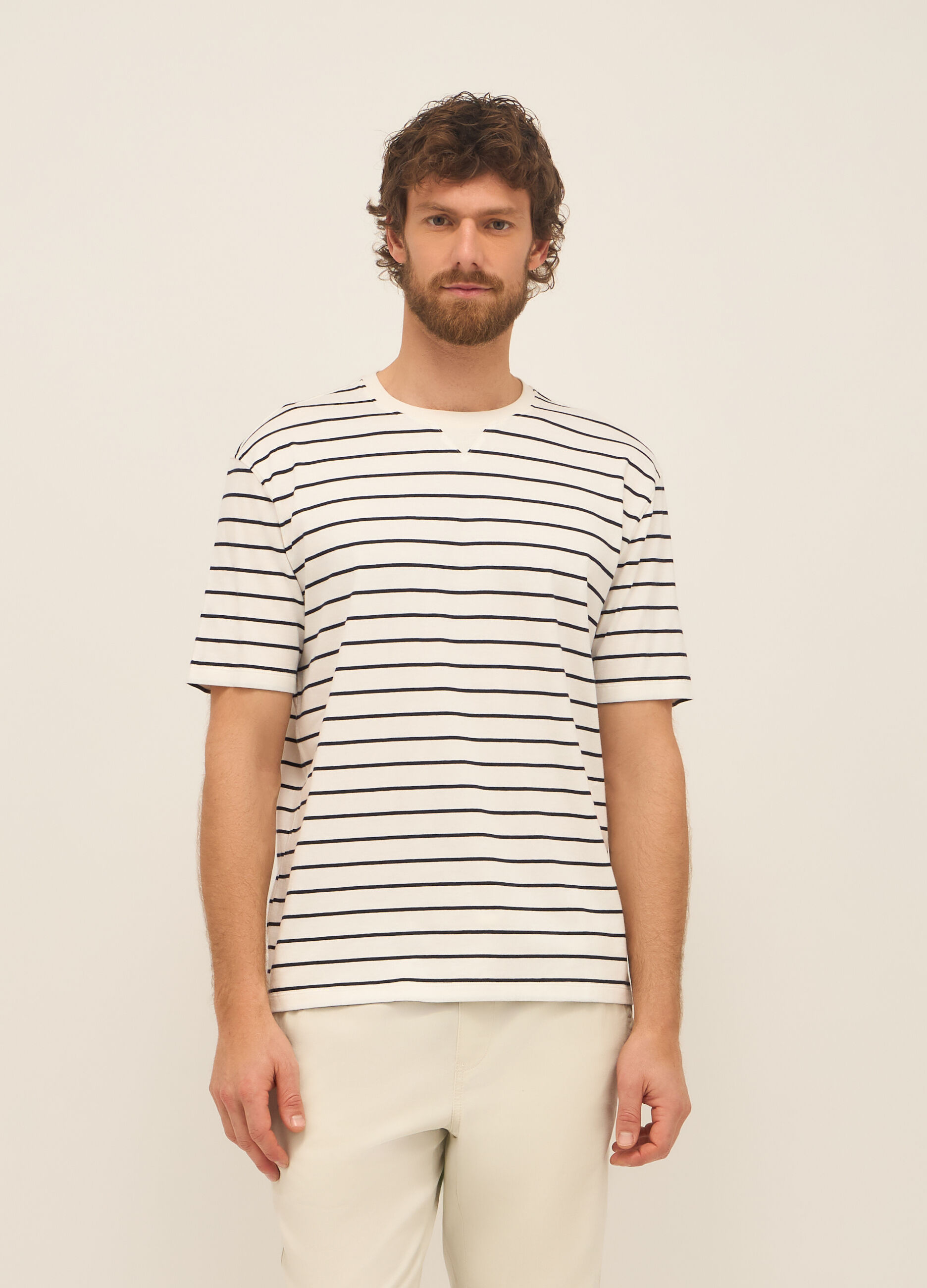 T-shirt girocollo in cotone a righe uomo_0
