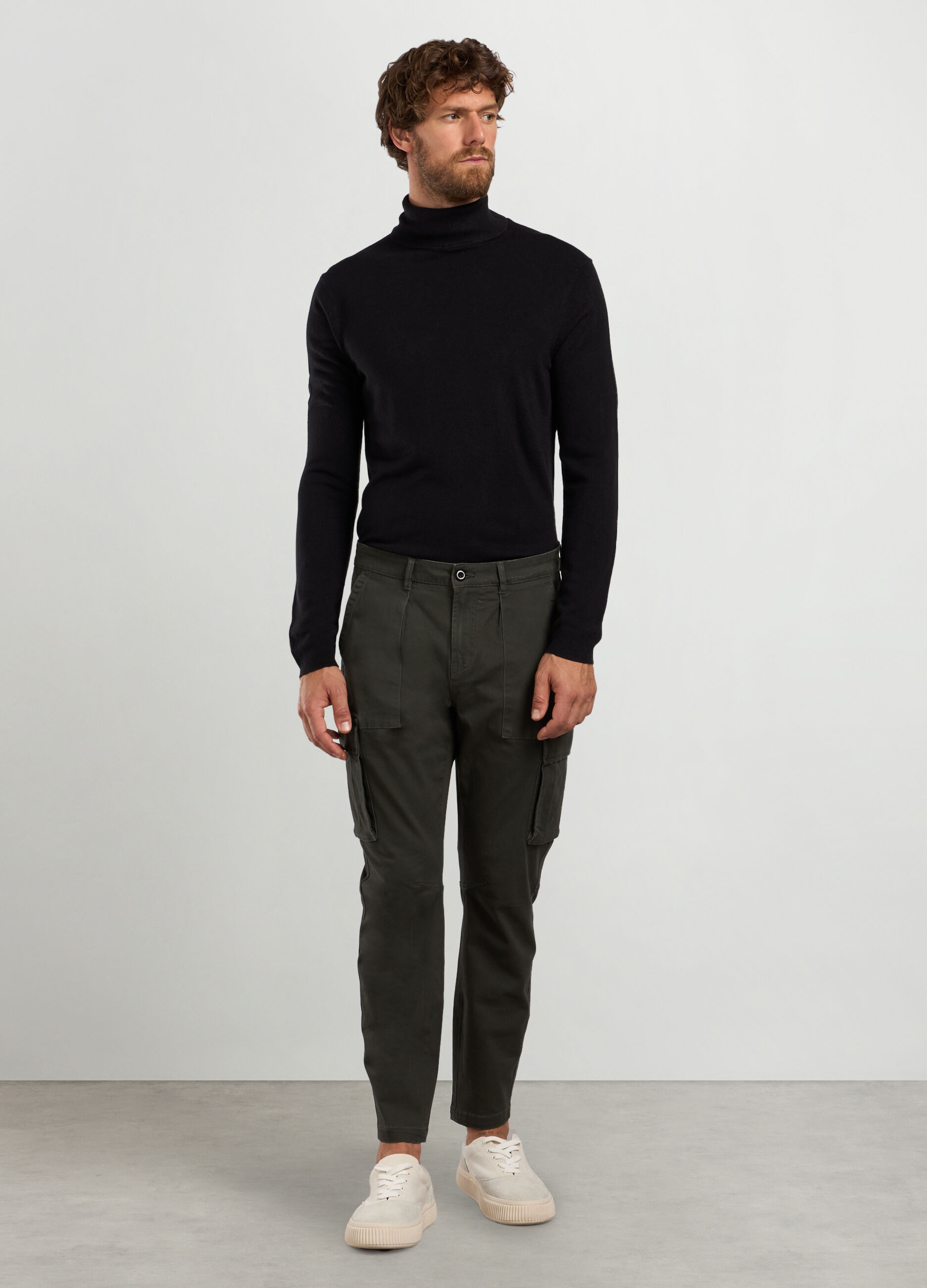 Pantaloni oviesse uomo online