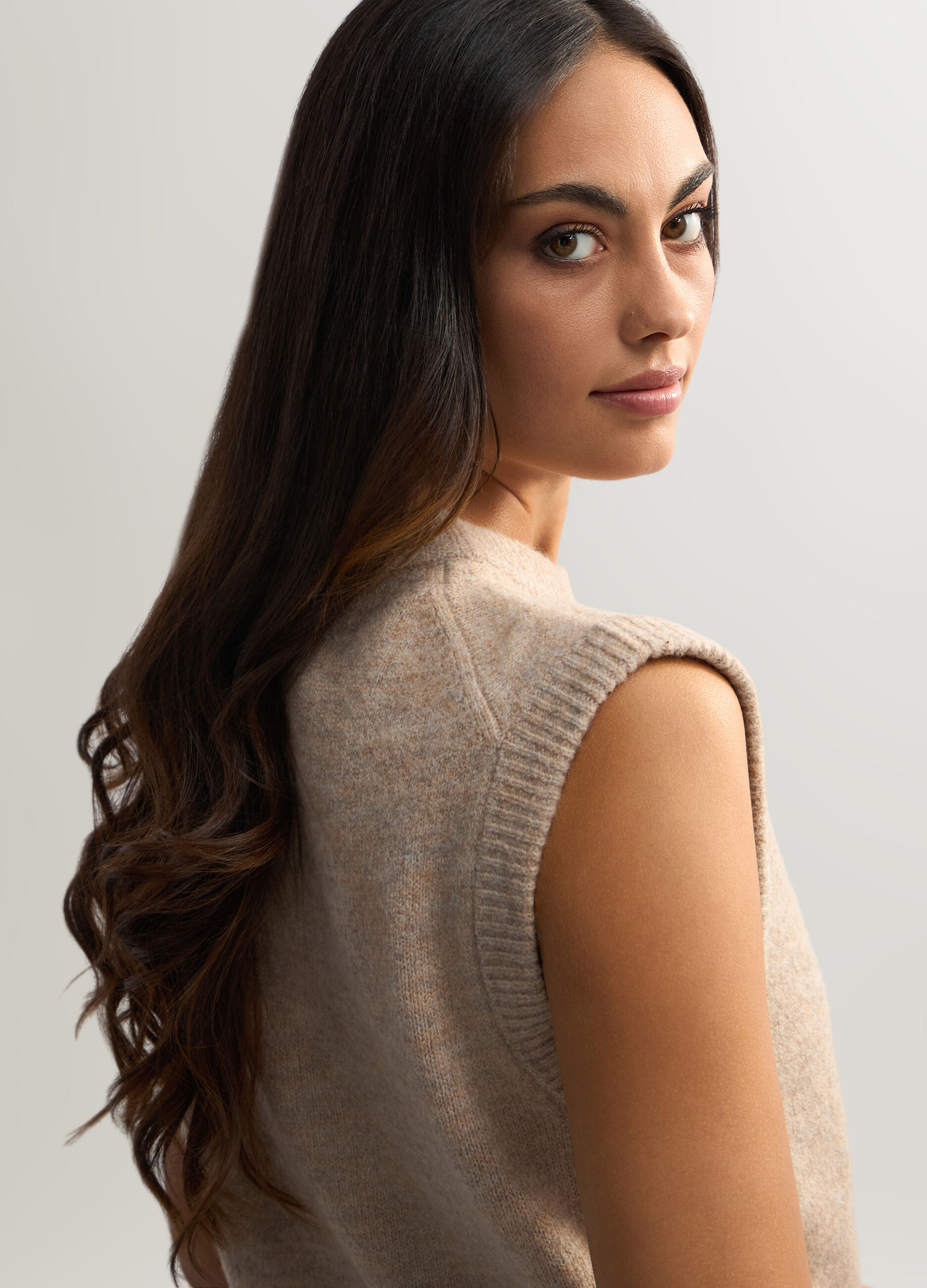 Gilet girocollo in maglia rasata donna_2