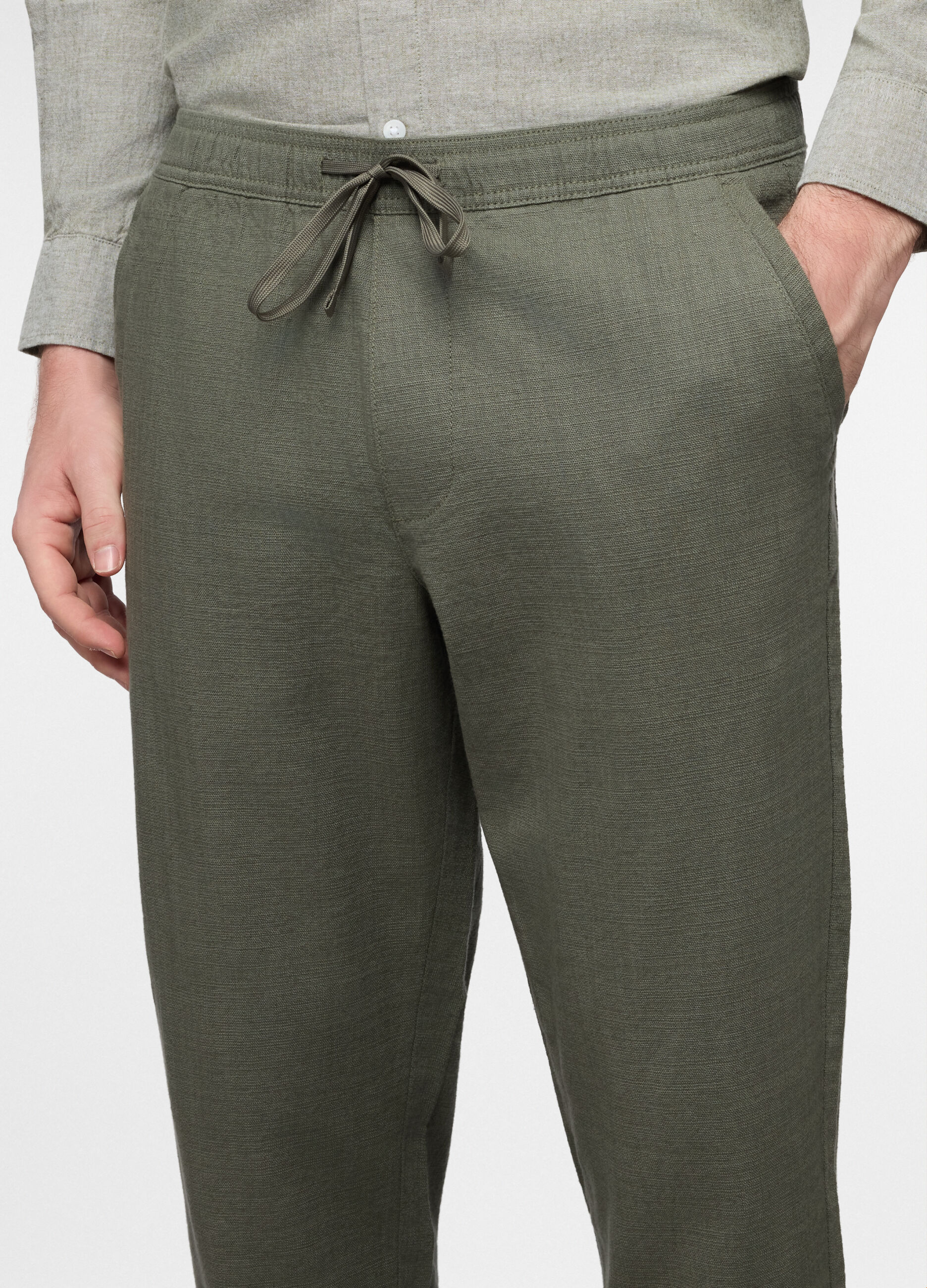 Pantalone chino relaxed fit in puro cotone uomo_2