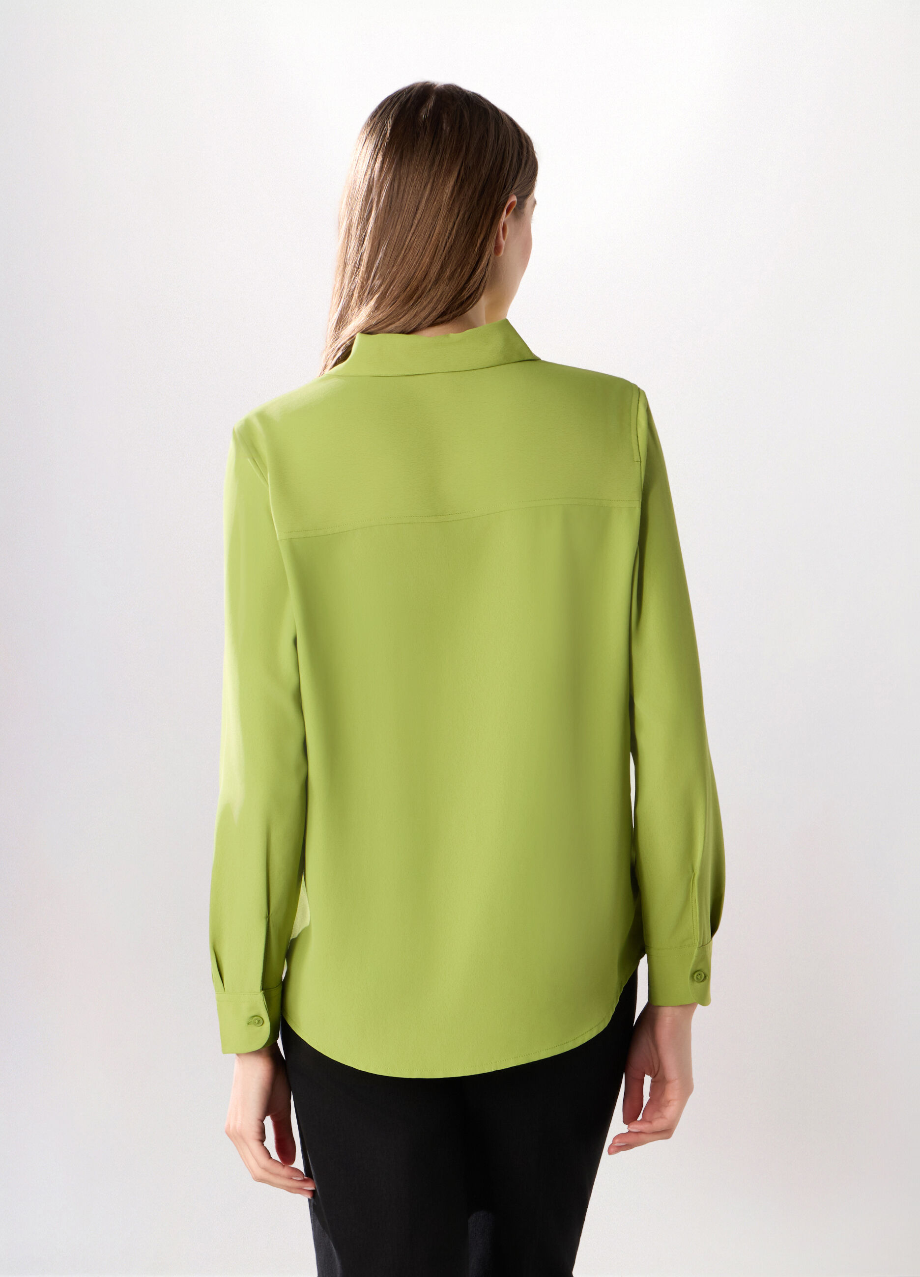 Camicia a maniche lunghe tinta unita donna_1