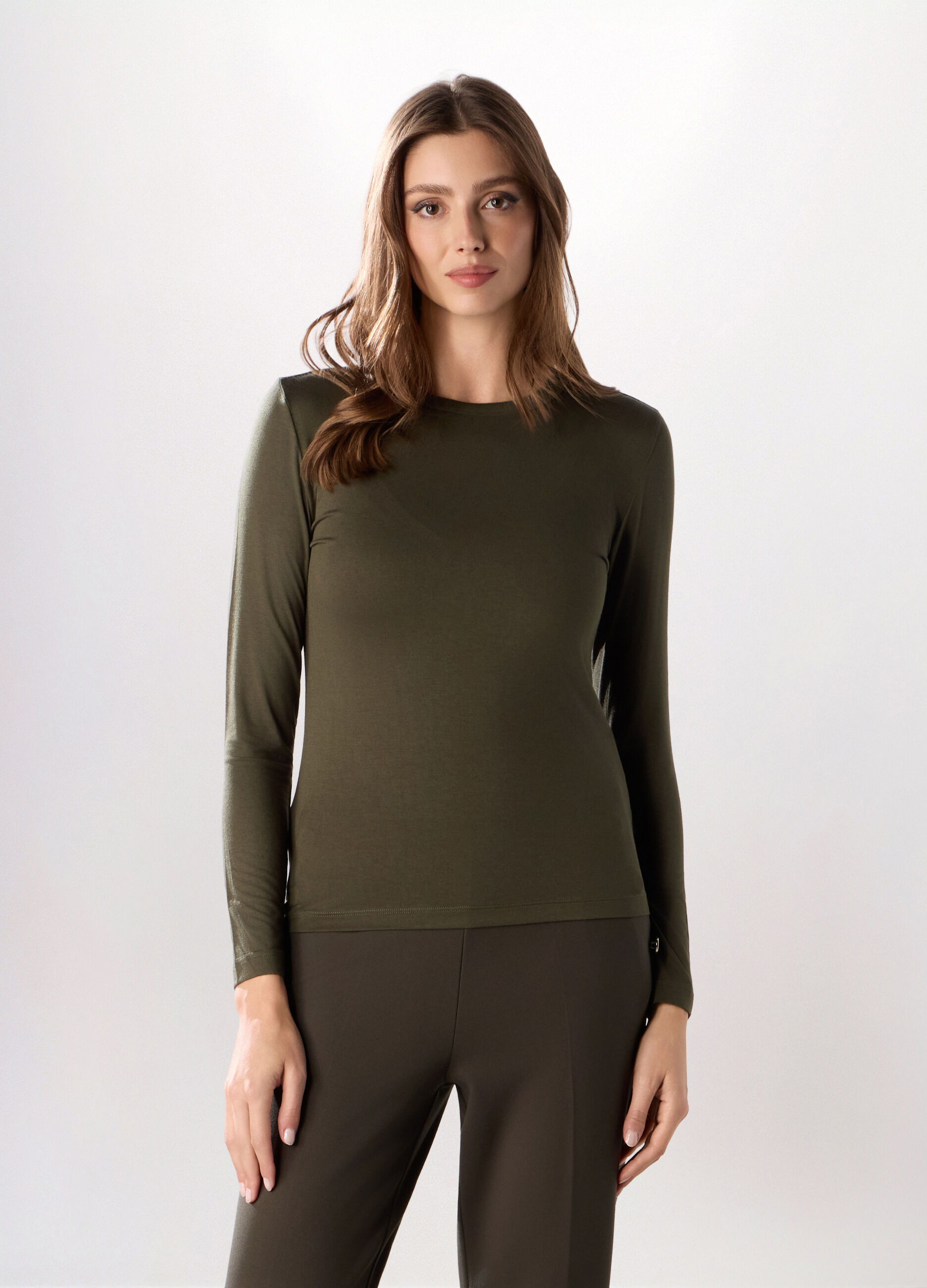 T-shirt a maniche lunghe tinta unita donna_0