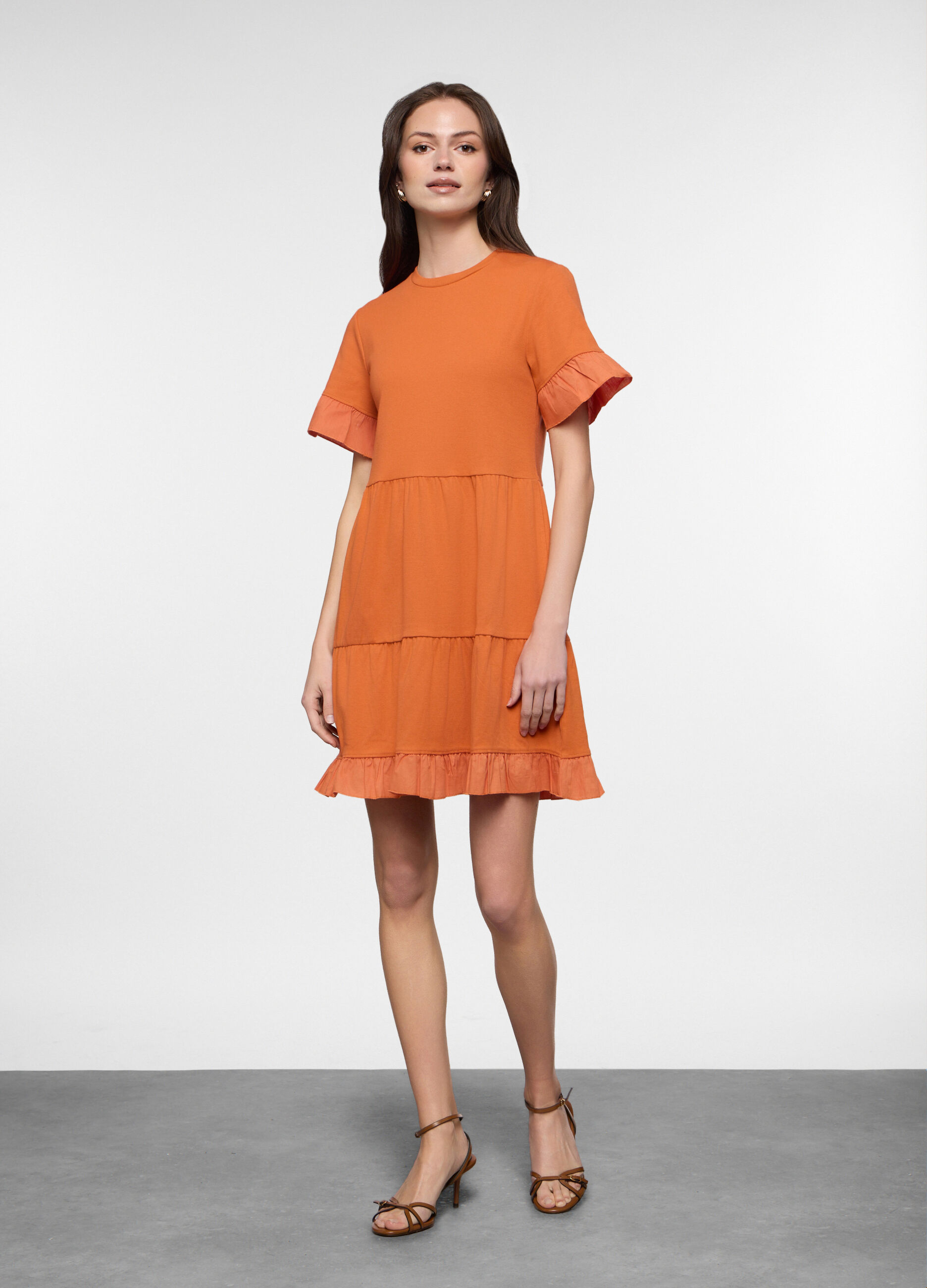 Abito corto a balze in costina di cotone stretch donna_0