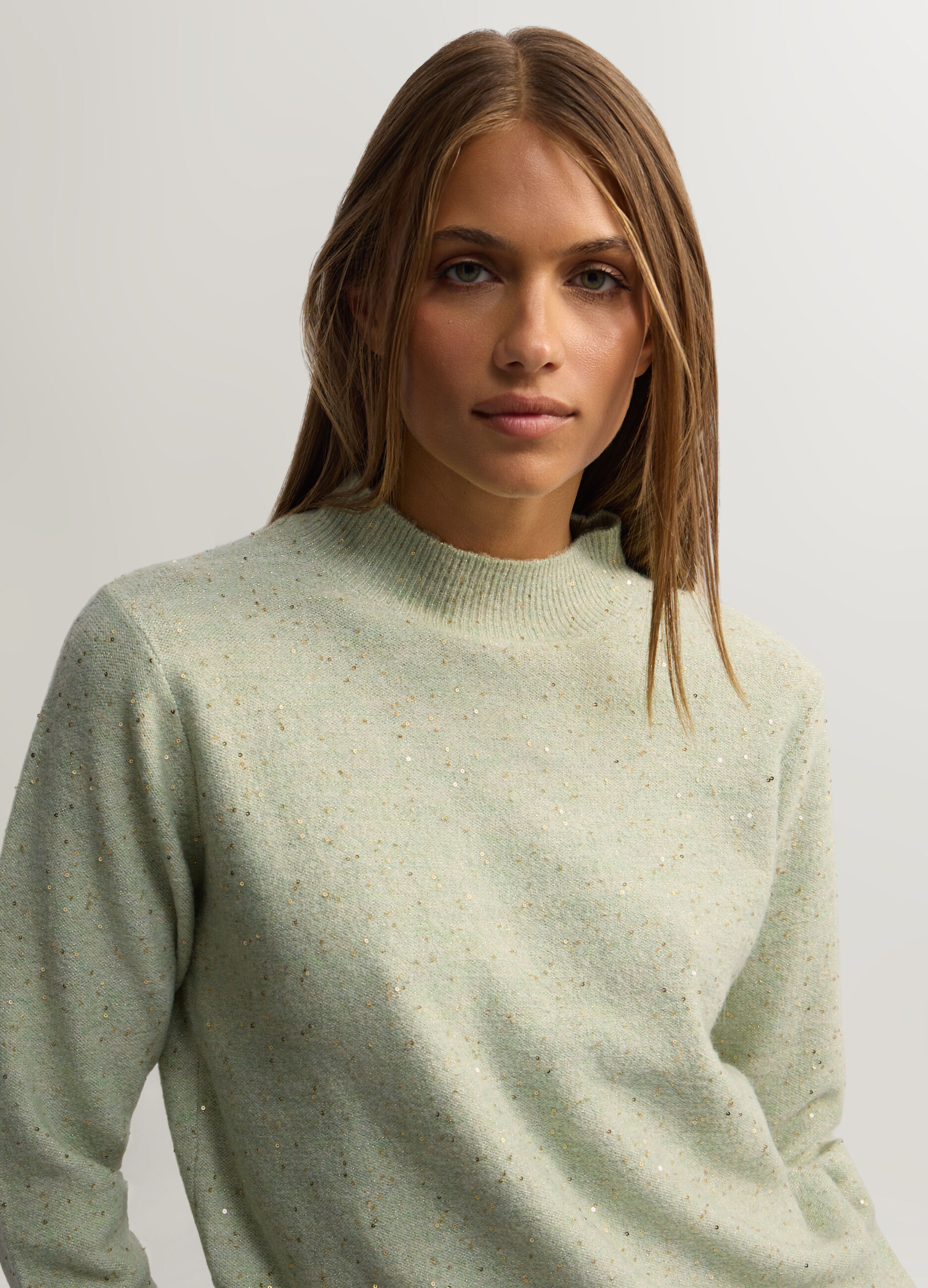 Pullover a collo alto Fit Over con in maglia rasata donna_2