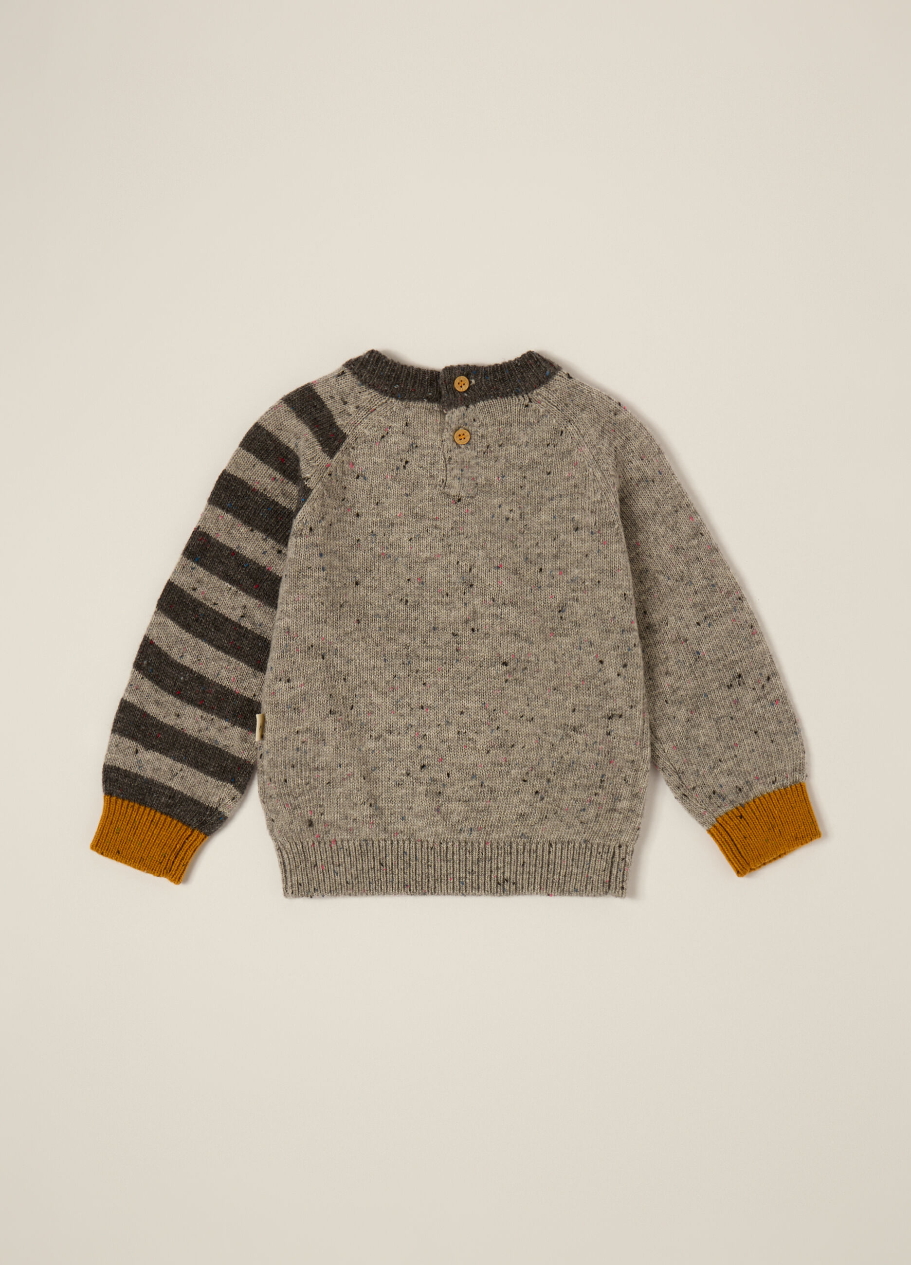 Maglione grigio con pinguino per neonato_2