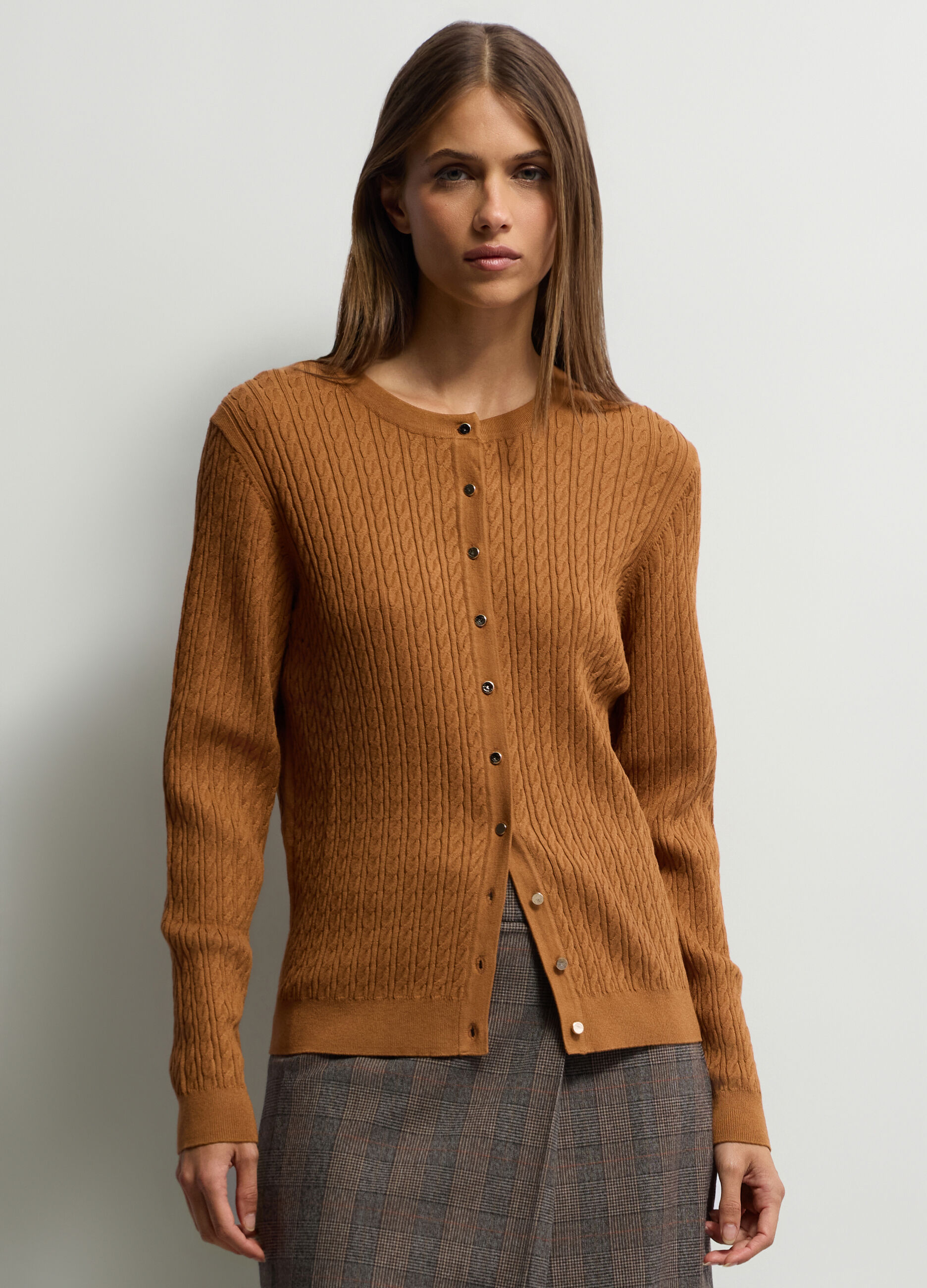 Cardigan girocollo a trecce donna_0